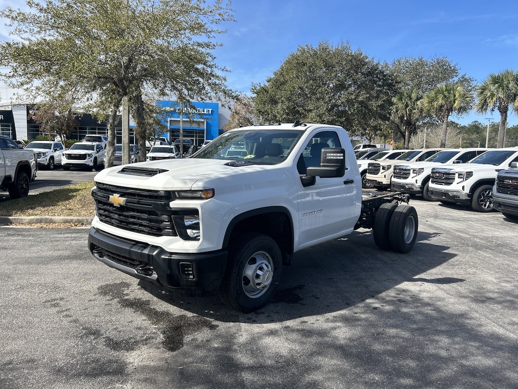 New 2024 Chevrolet Silverado 3500 HD Chassis Cab Work Truck Truck