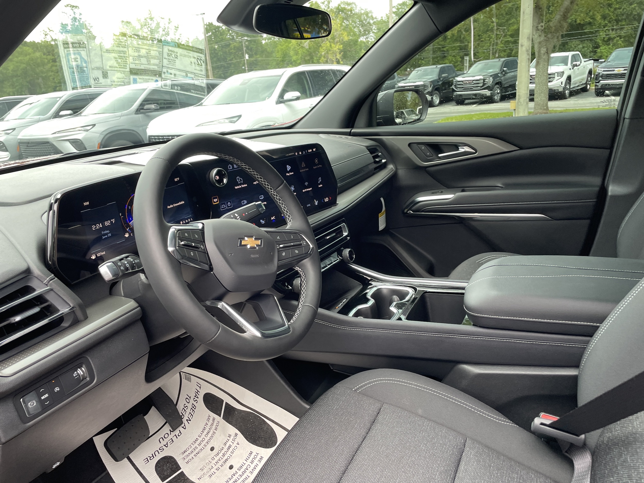 2026 Chevrolet Traverse LT - Photo 14