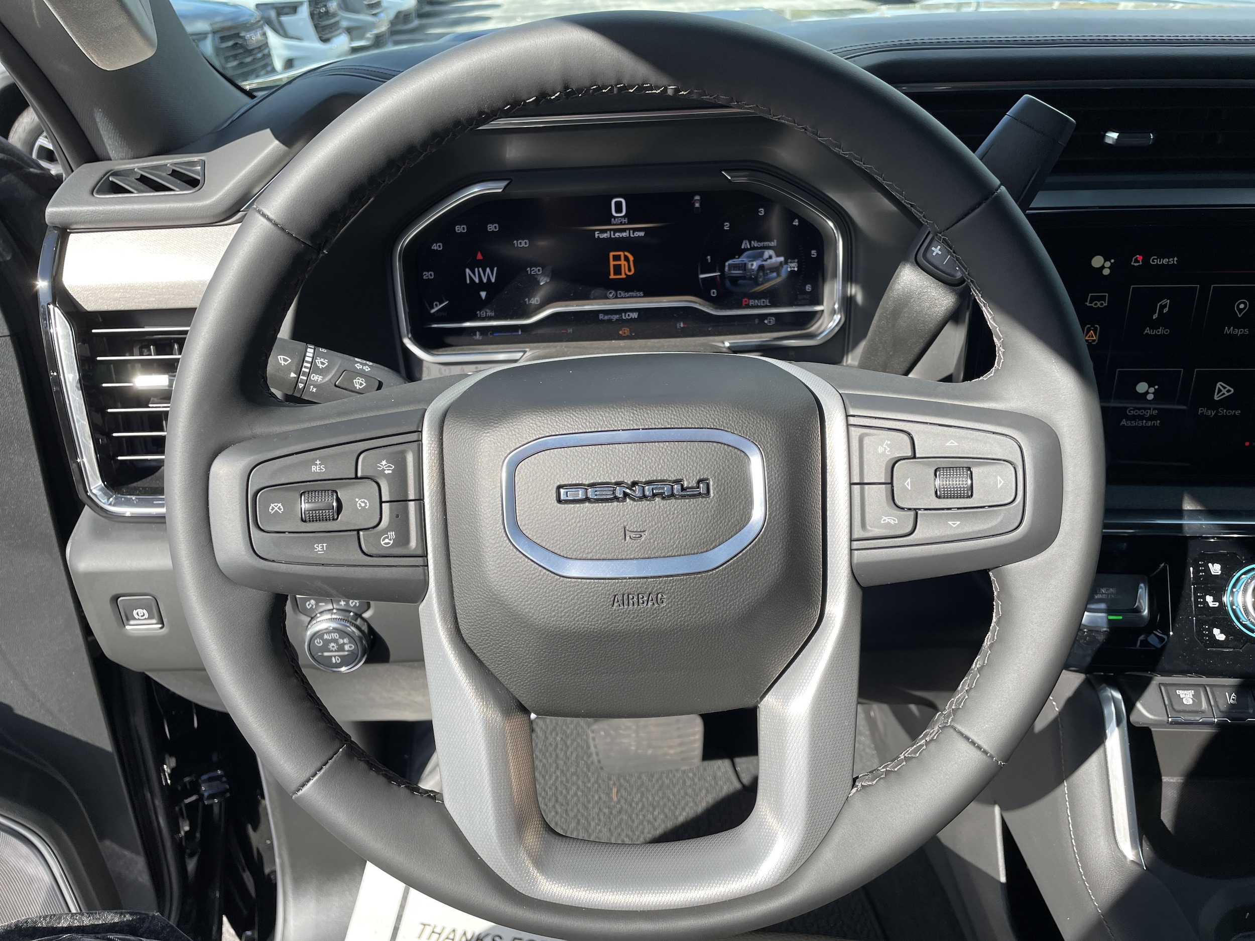 2025 GMC Sierra 2500HD Denali - Photo 17