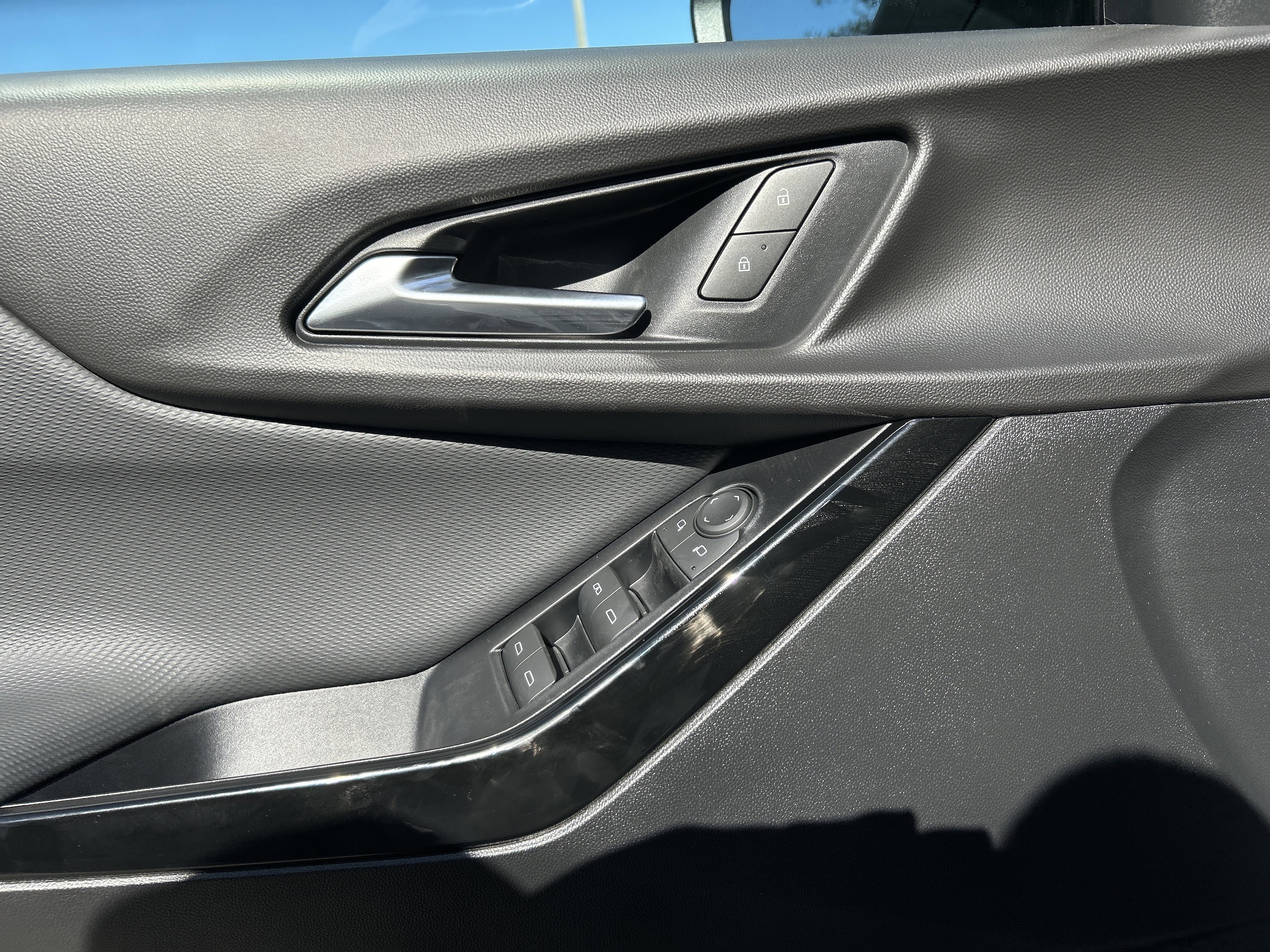 2026 Chevrolet Equinox LT - Photo 12