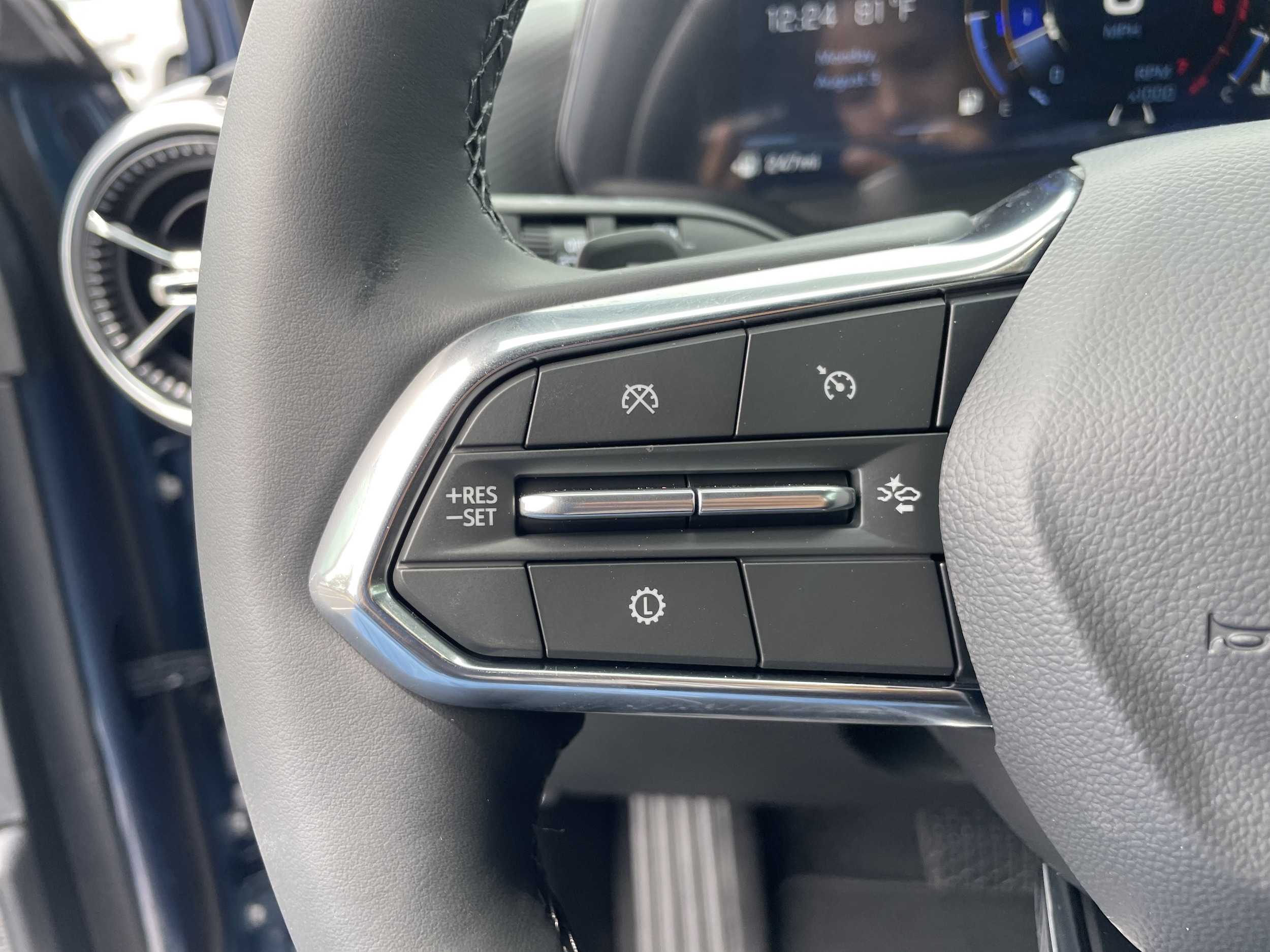 2027 Chevrolet Equinox LT - Photo 16