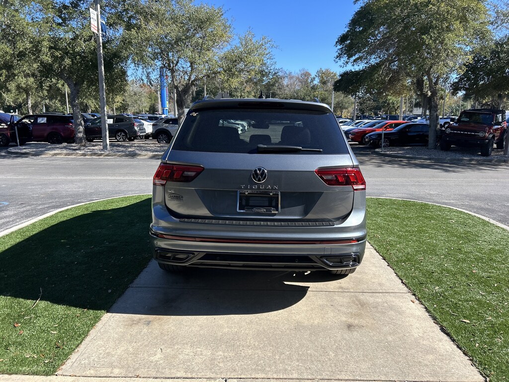 Used 2023 Volkswagen Tiguan SE R-Line Black