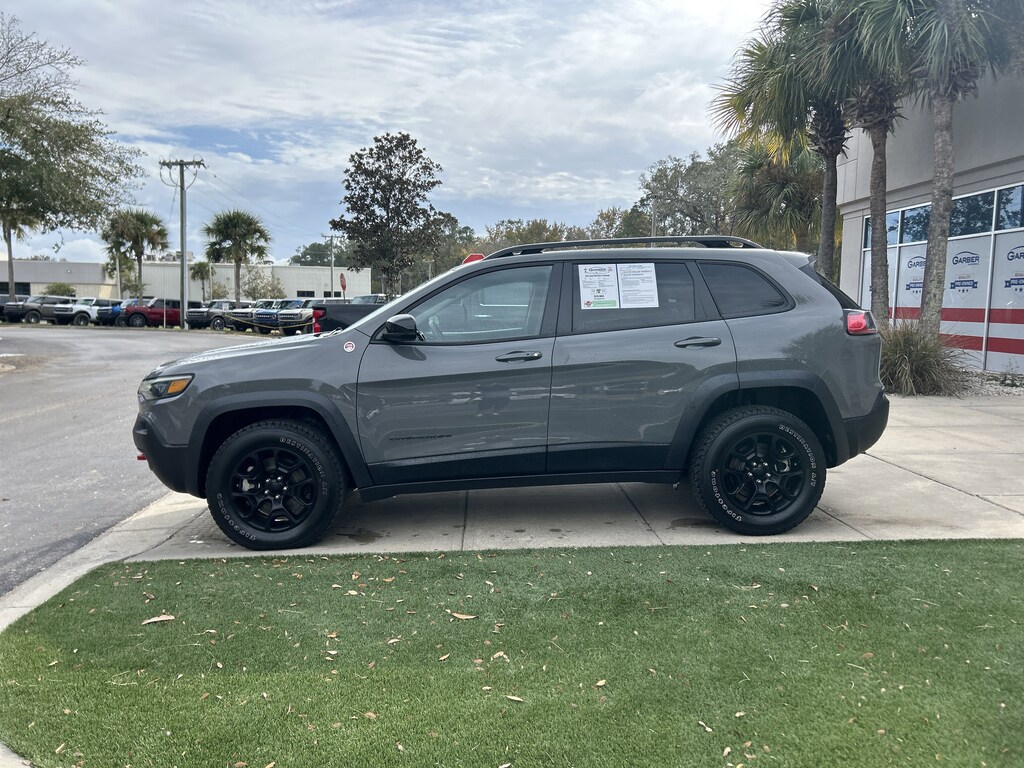 Used 2022 Jeep Cherokee Trailhawk