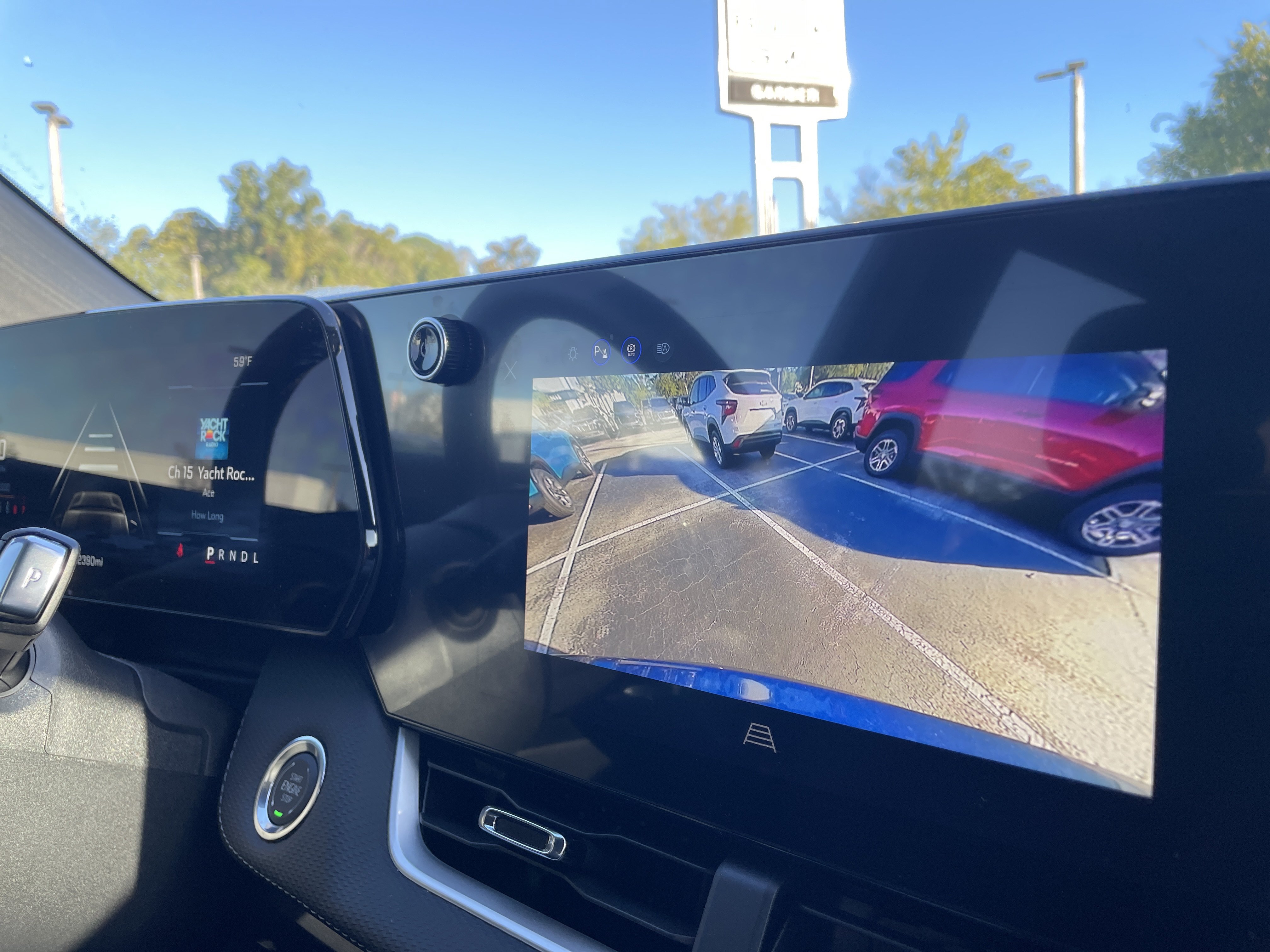 2027 Chevrolet Equinox LT - Photo 31