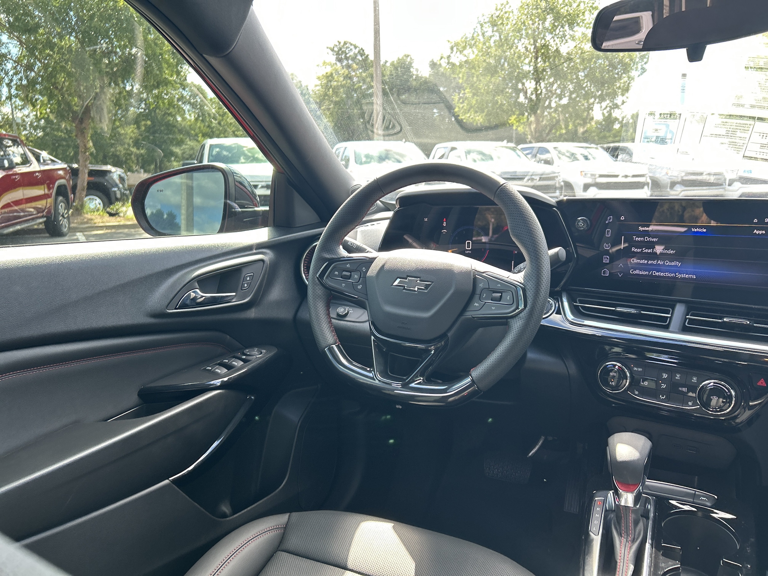 2026 Chevrolet Trax RS - Photo 35
