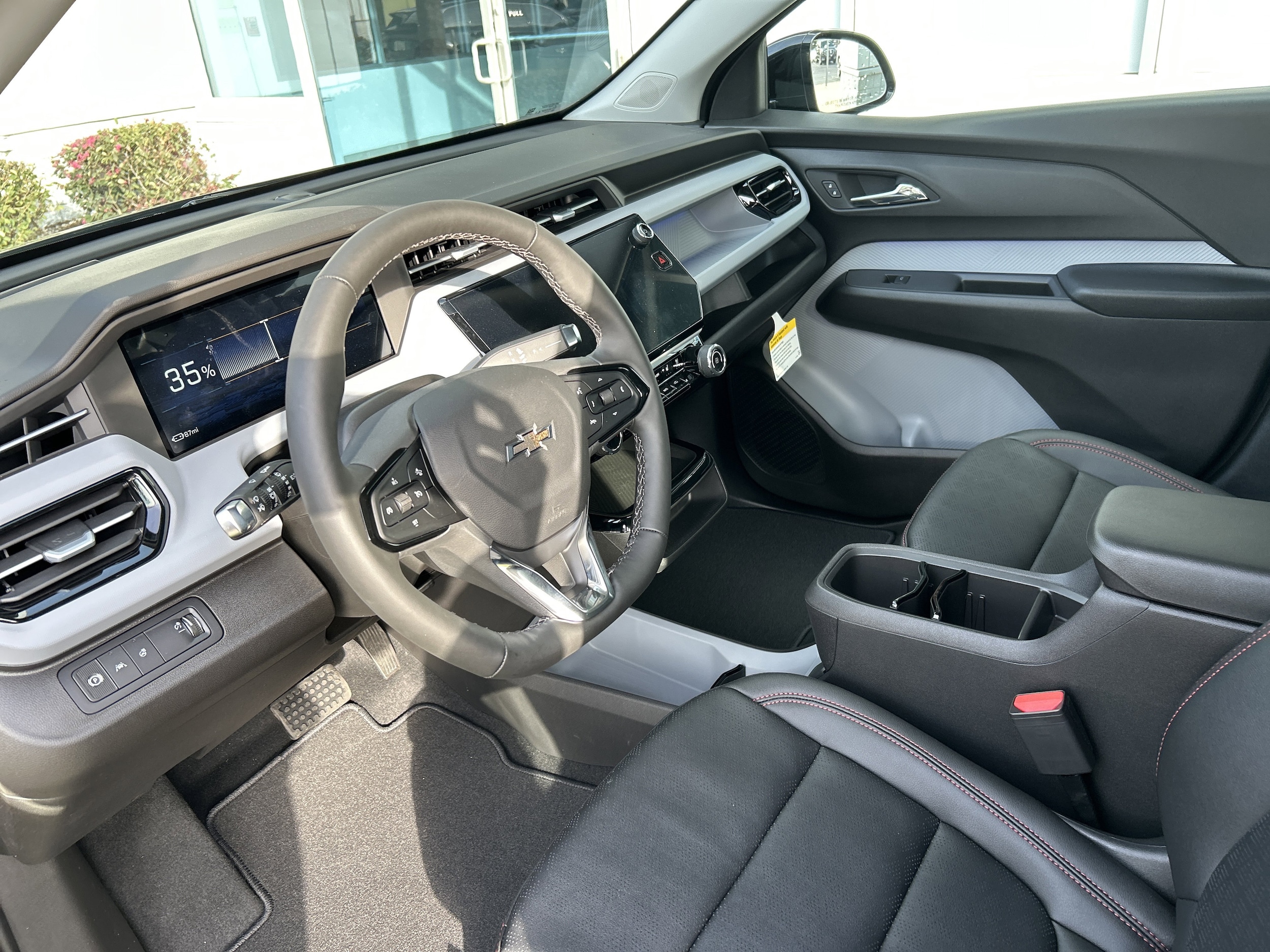 2027 Chevrolet Bolt RS - Photo 14