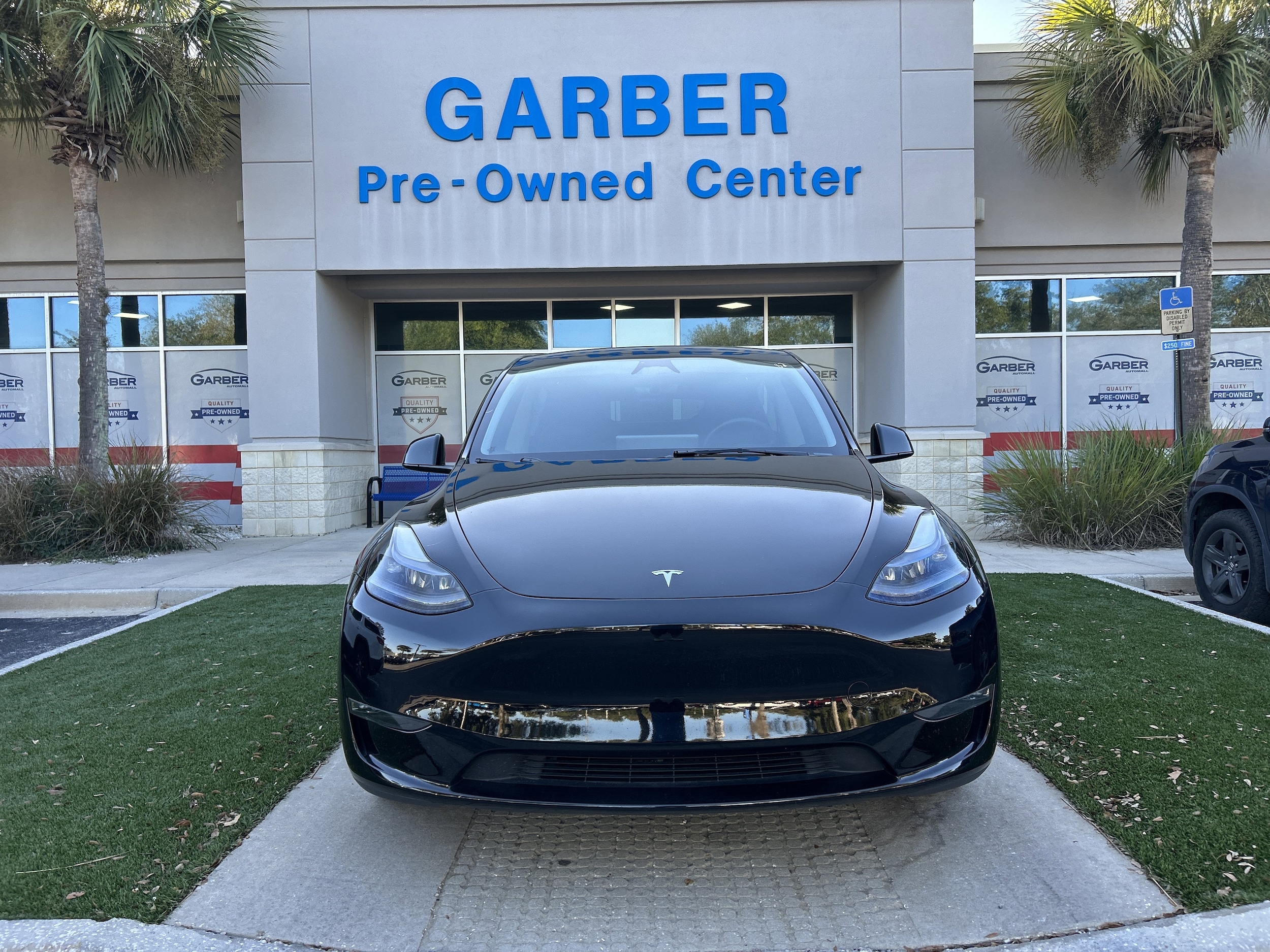 Used 2024 Tesla Model Y Performance with VIN 7SAYGDEF5RA268382 for sale in Green Cove Springs, FL