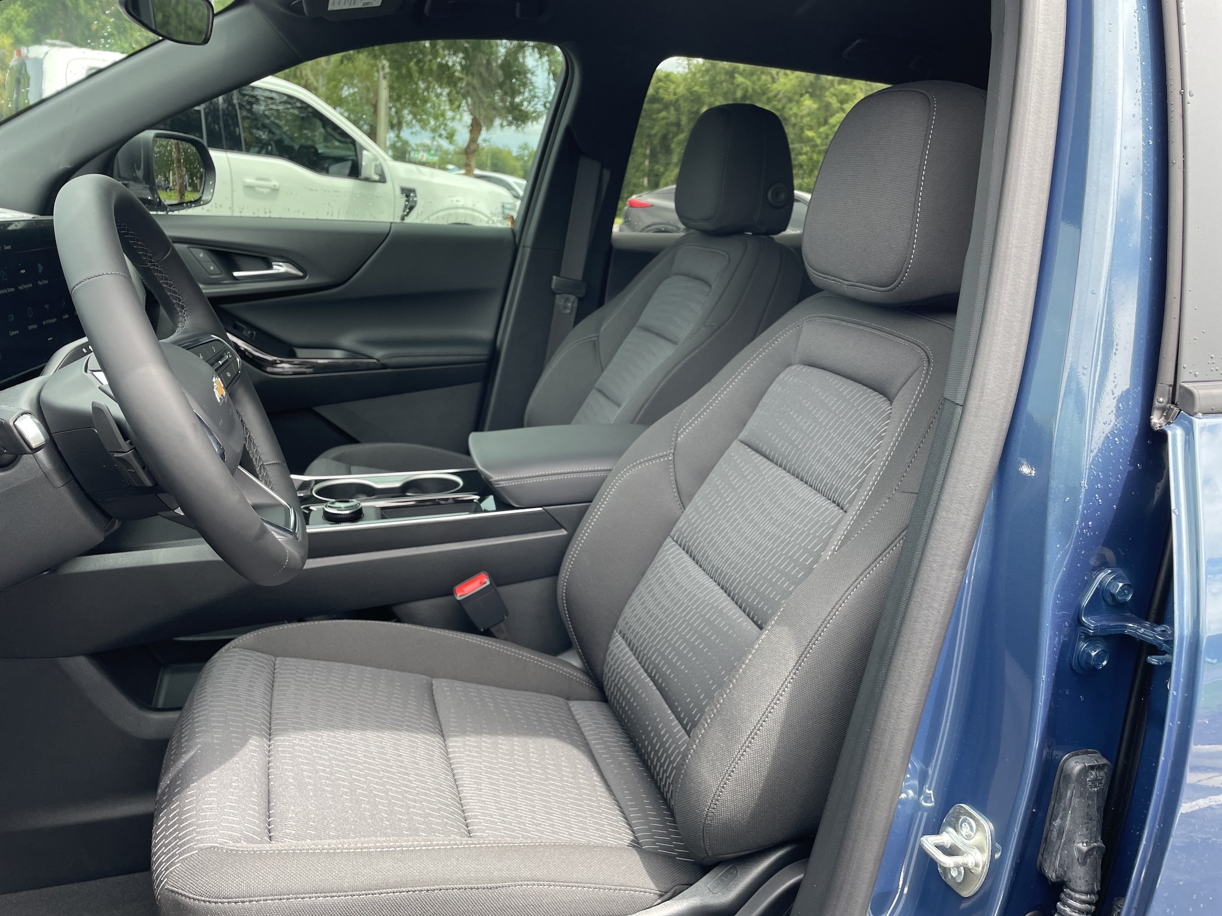 2027 Chevrolet Equinox LT - Photo 13