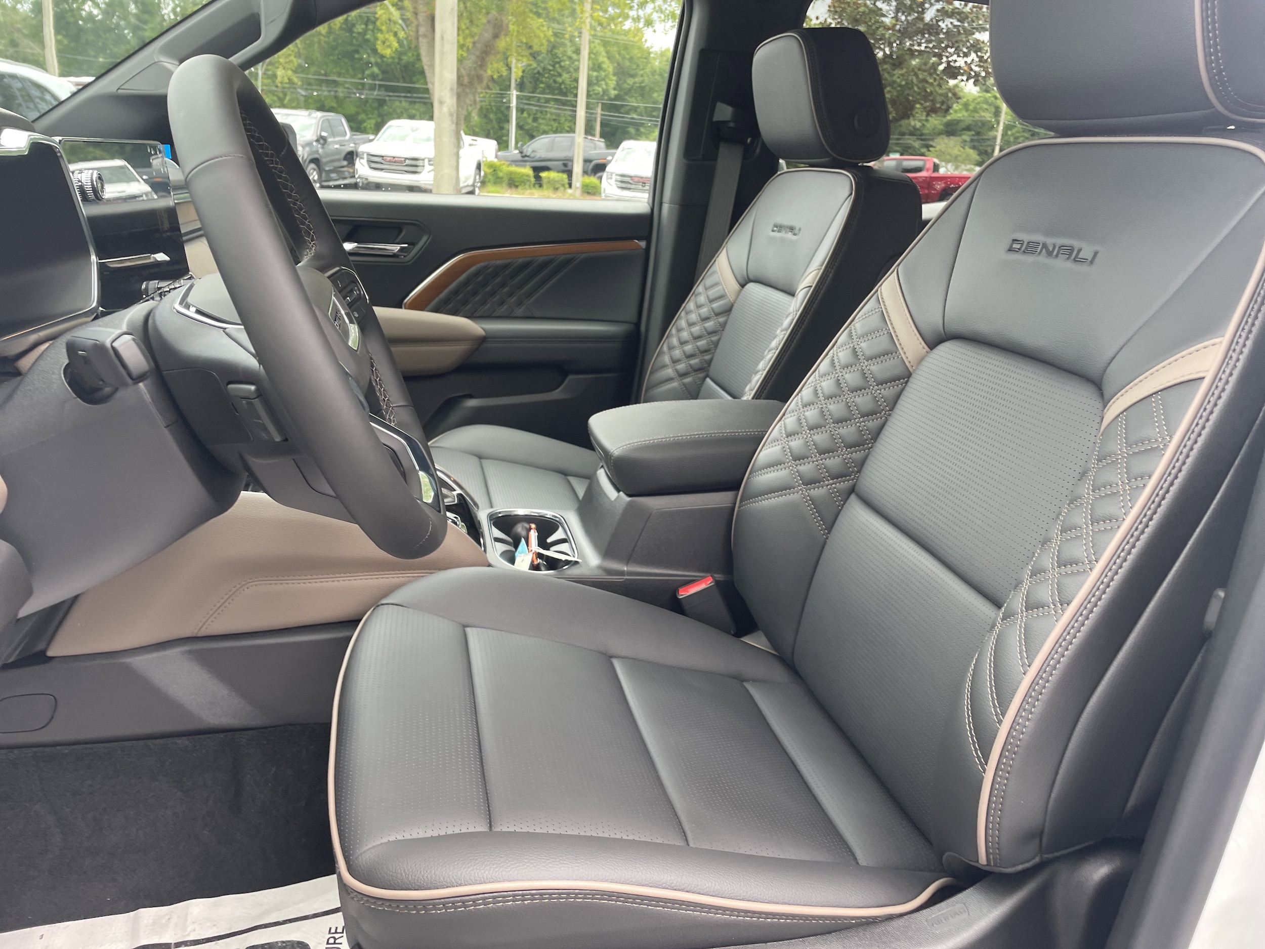 2026 GMC Canyon Denali - Photo 14