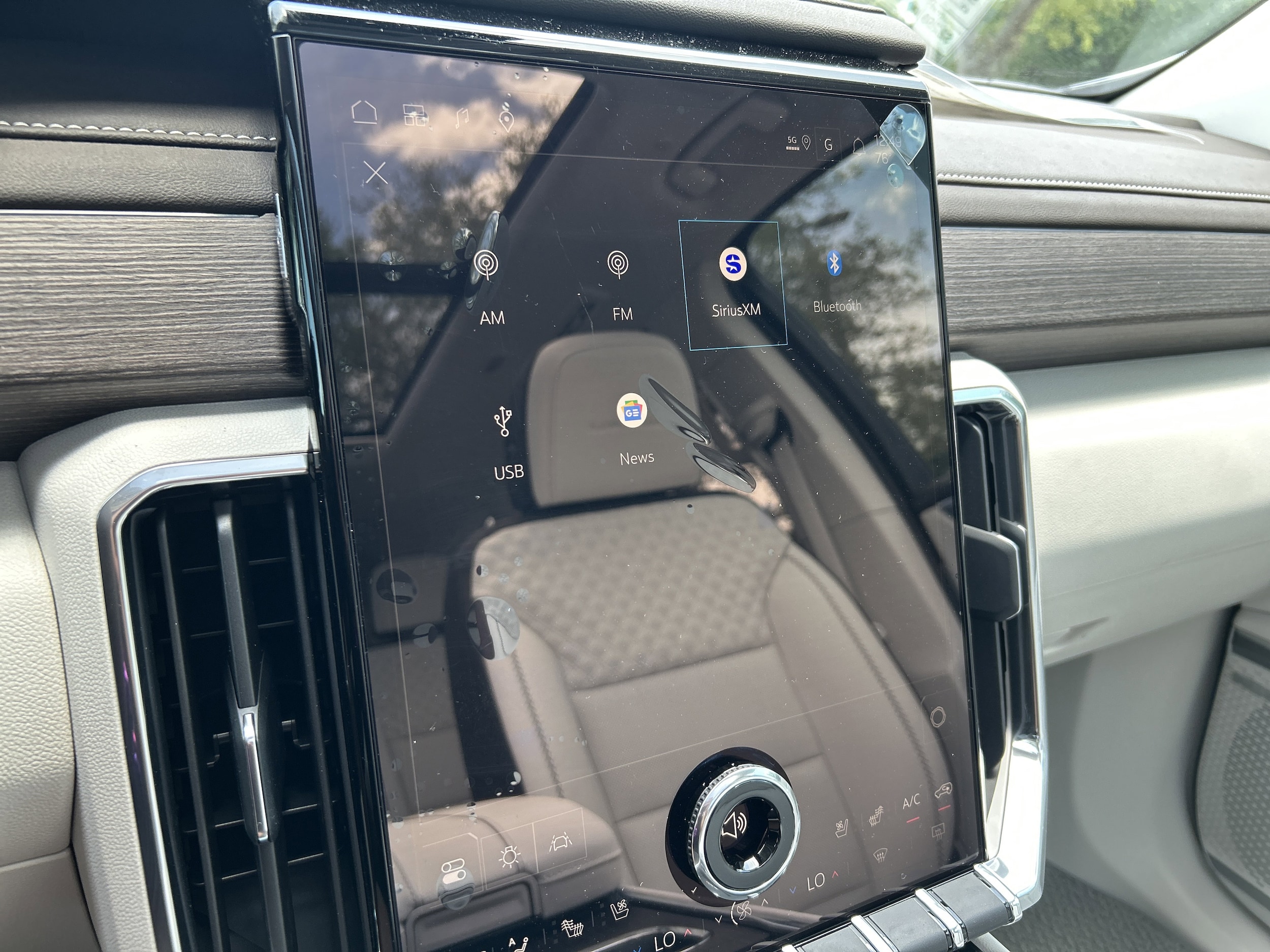 2026 GMC Acadia Denali - Photo 27