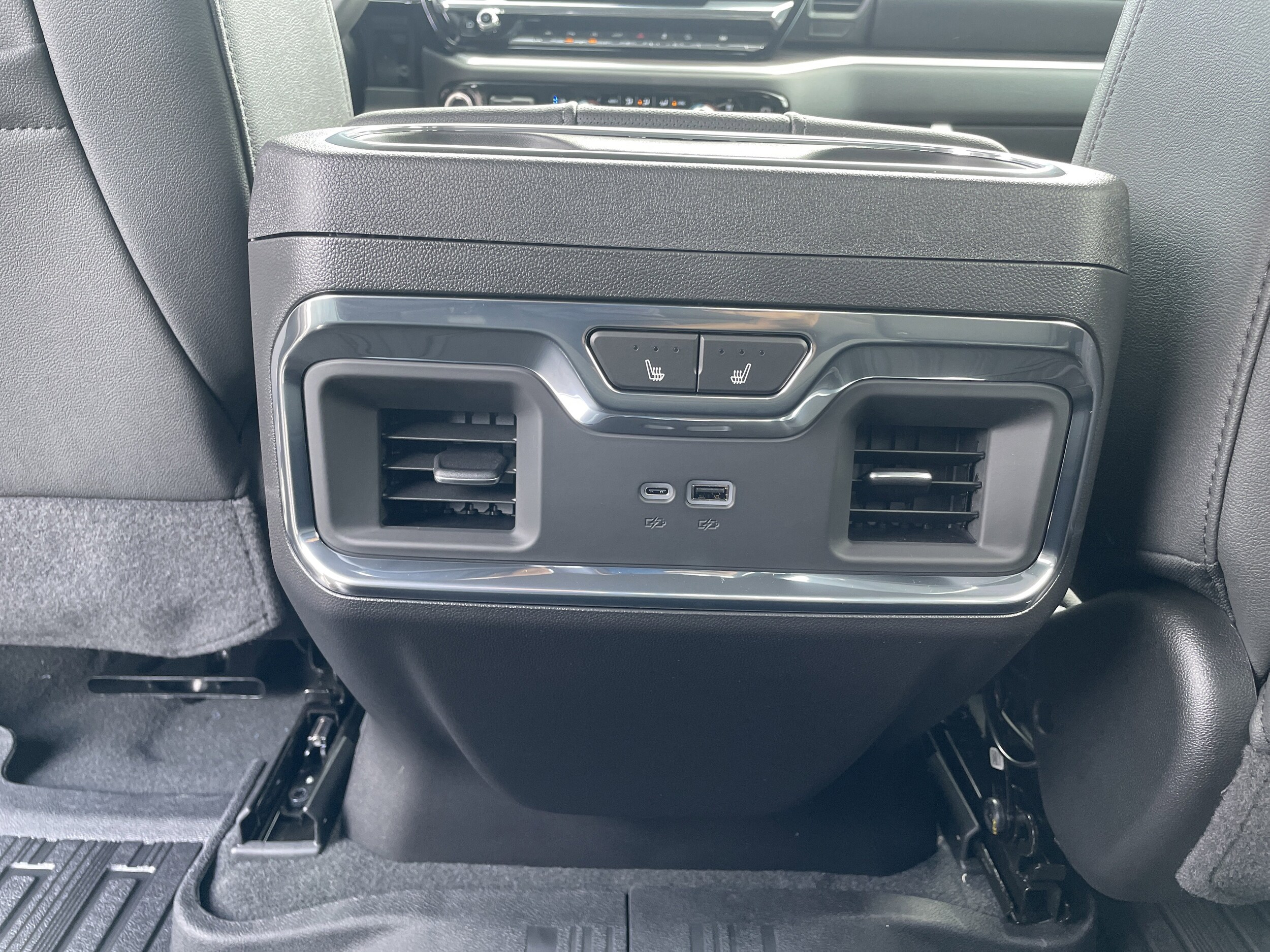 2026 GMC Sierra 1500 SLT - Photo 35
