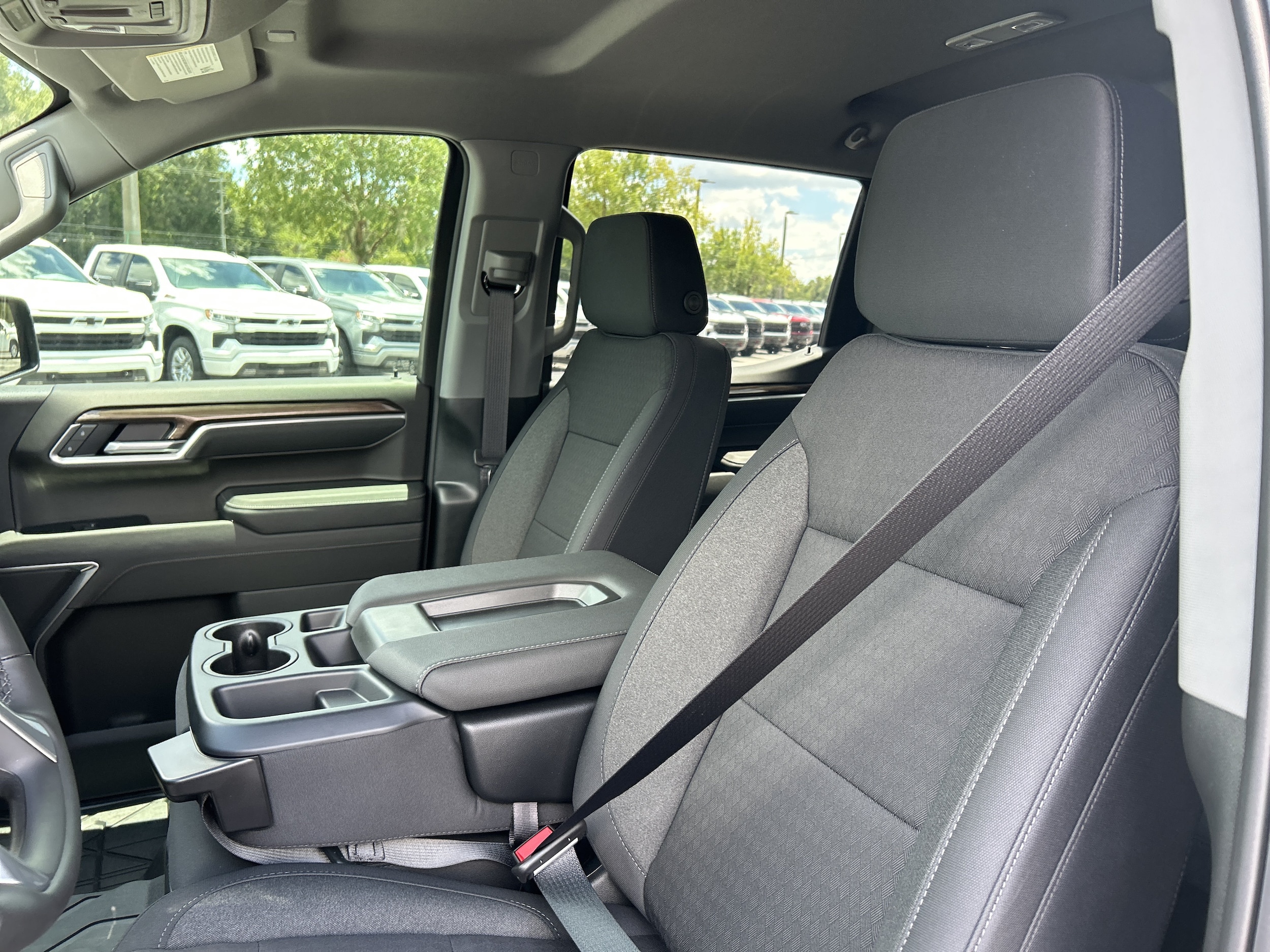 2026 Chevrolet Silverado 1500 LT - Photo 14