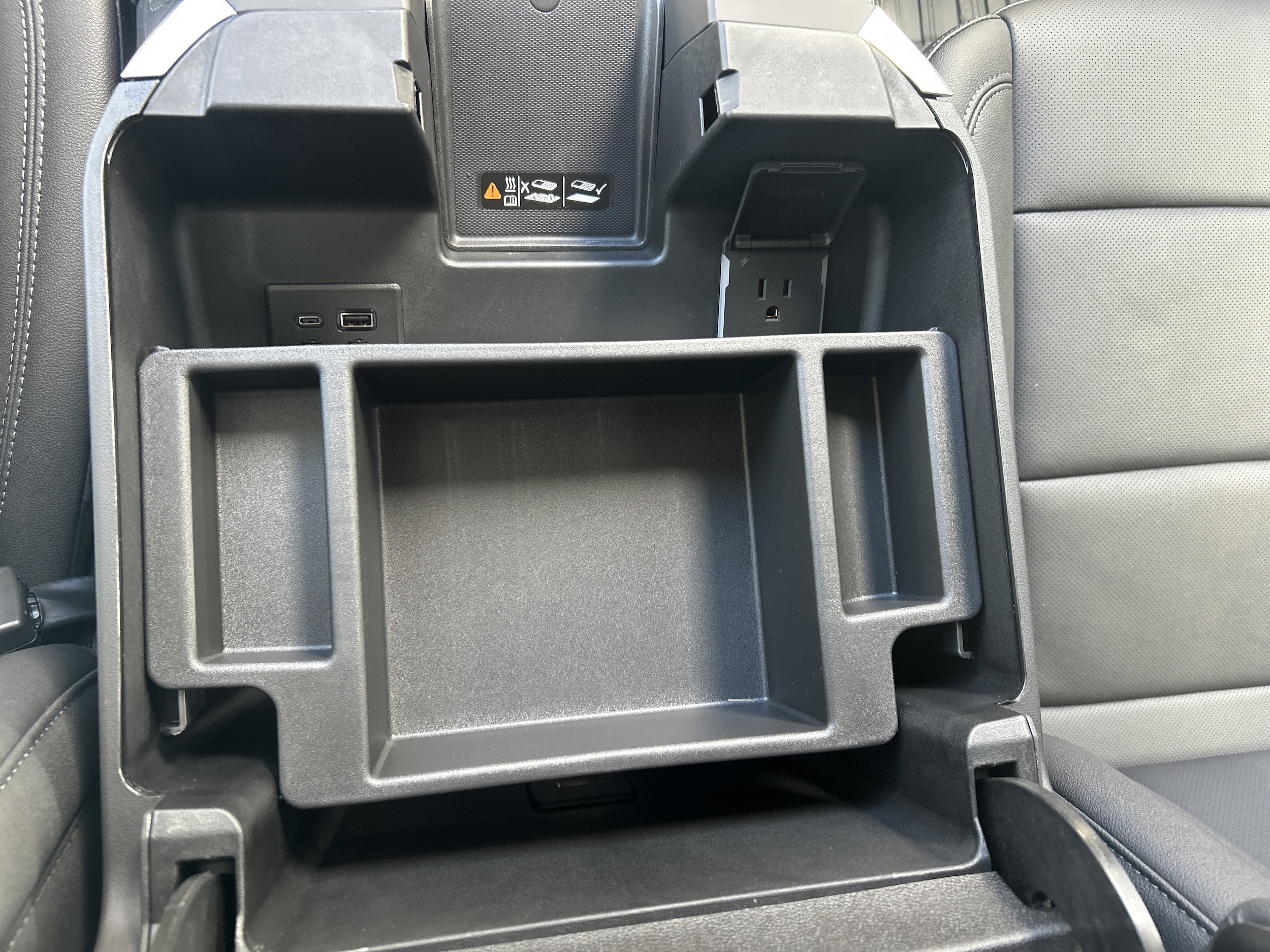 2026 GMC Sierra 1500 SLT - Photo 24