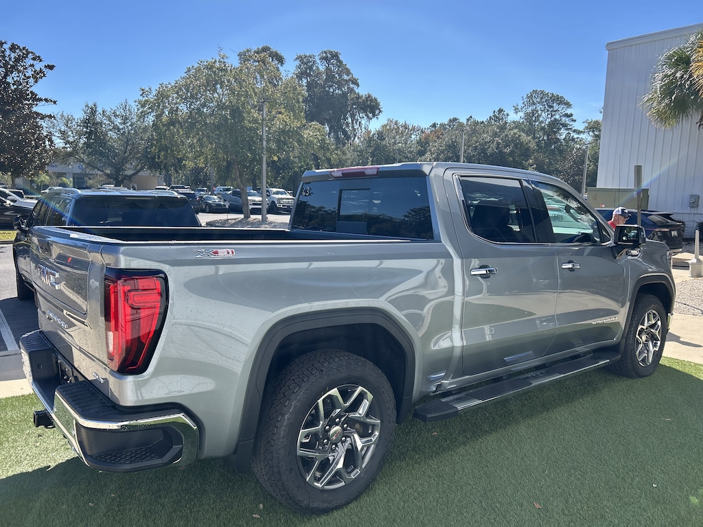 New 2026 GMC Sierra 1500 SLT Truck