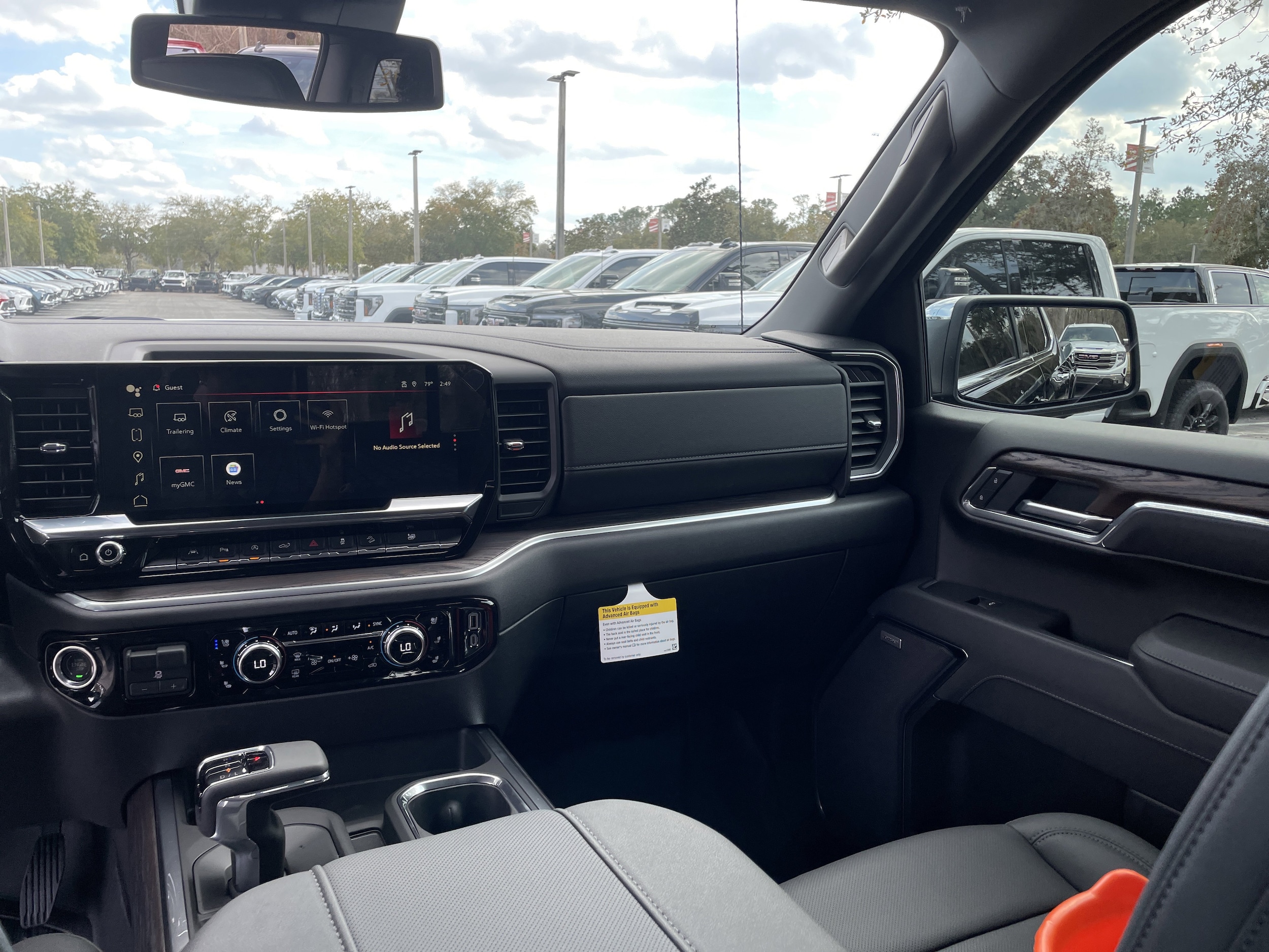 2026 GMC Sierra 1500 SLT - Photo 37