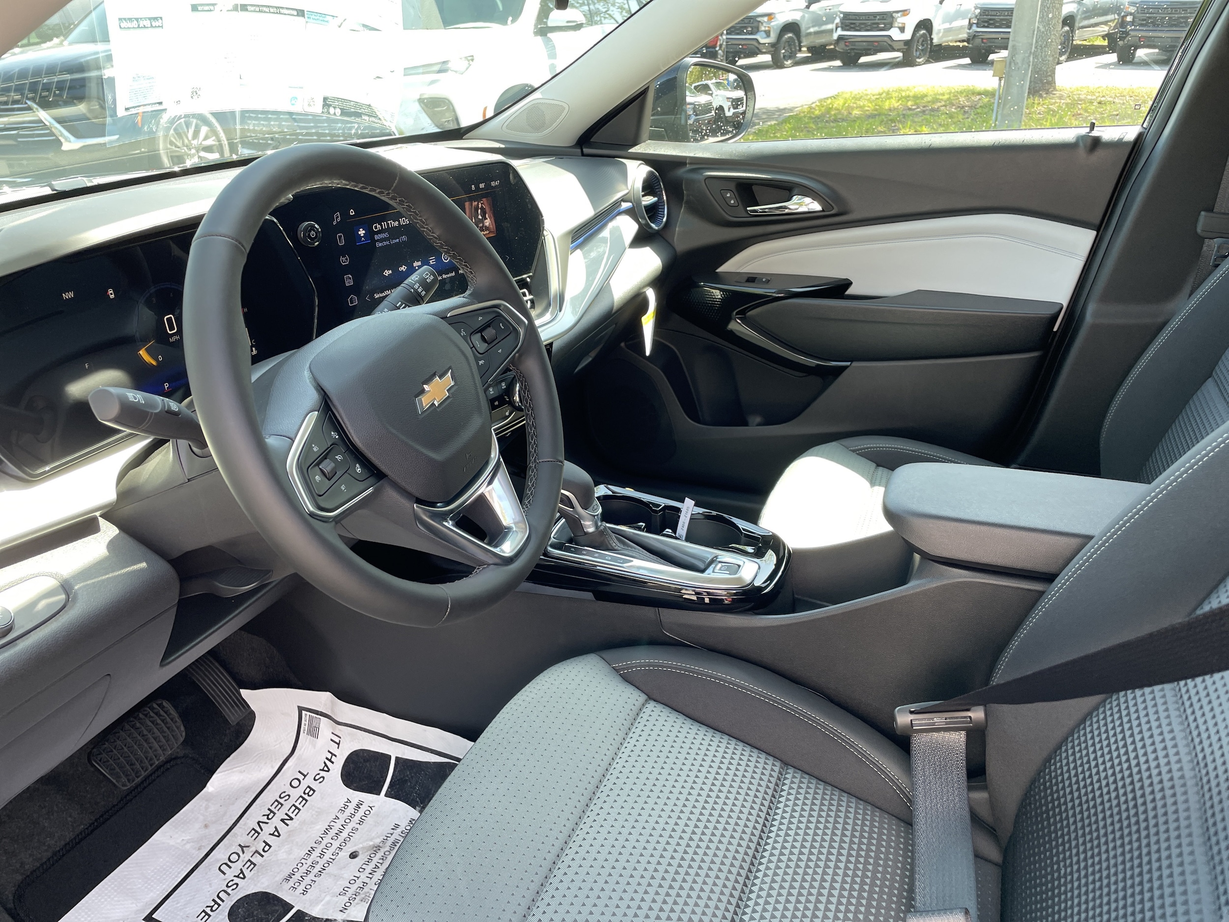2026 Chevrolet Trax LT - Photo 13