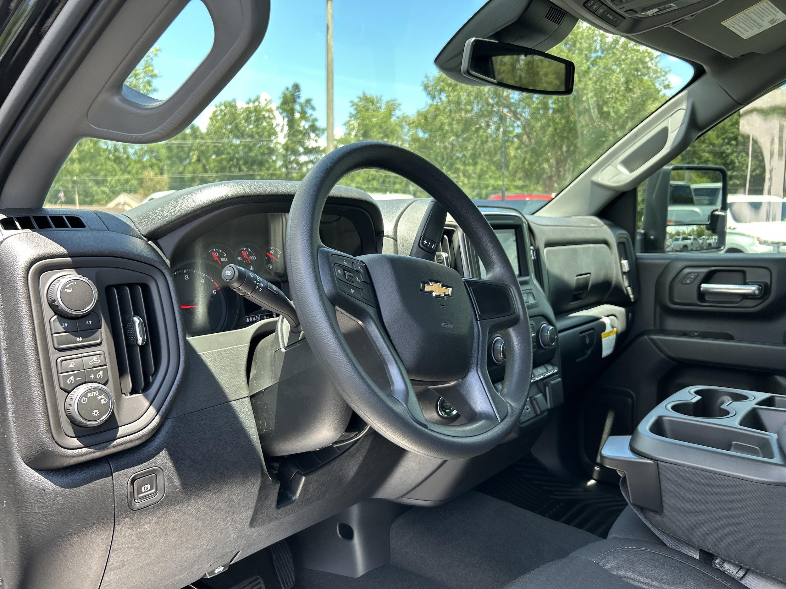 2026 Chevrolet Silverado 2500 HD Custom - Photo 15