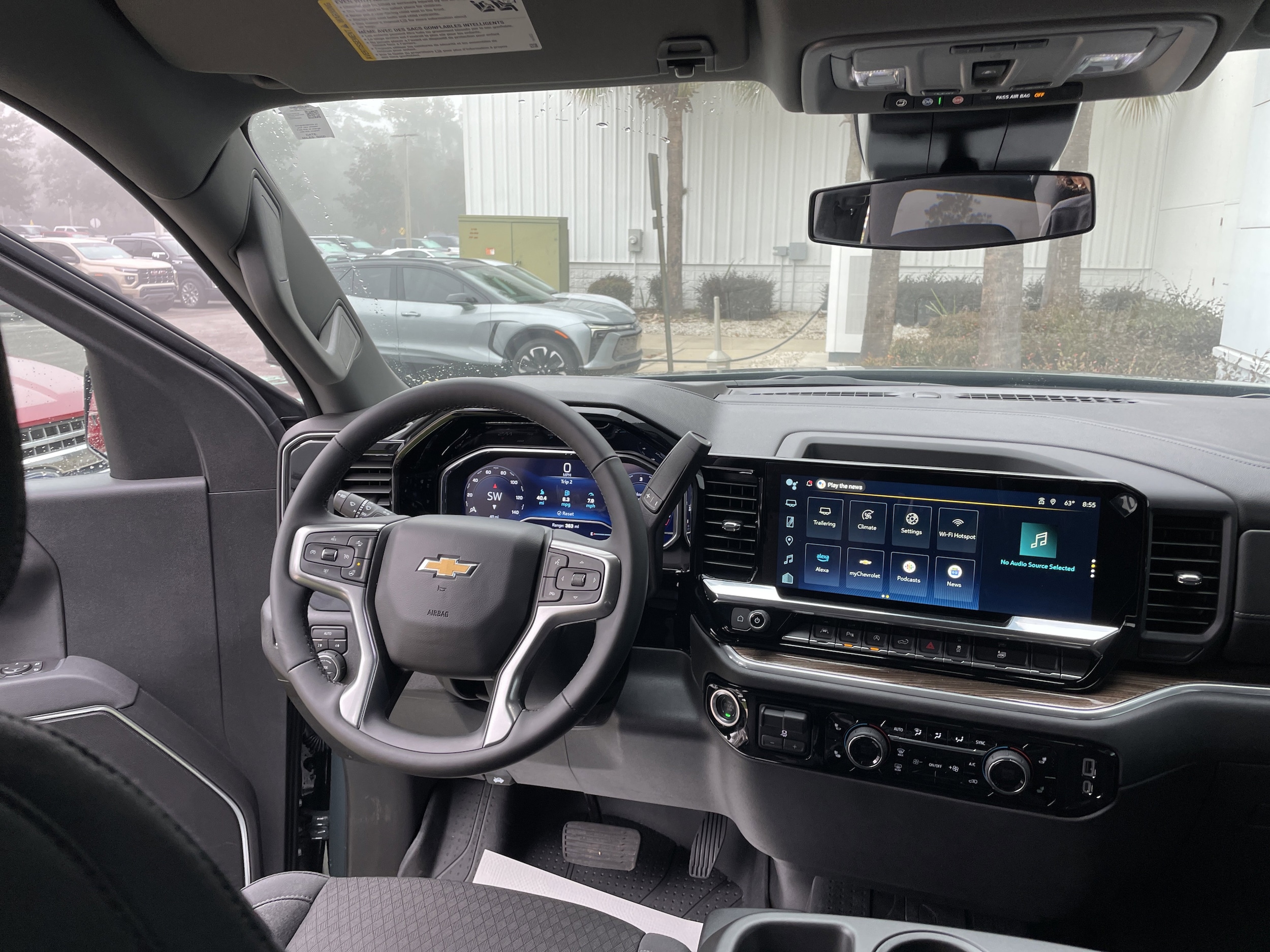 2025 Chevrolet Silverado 1500 LT - Photo 35