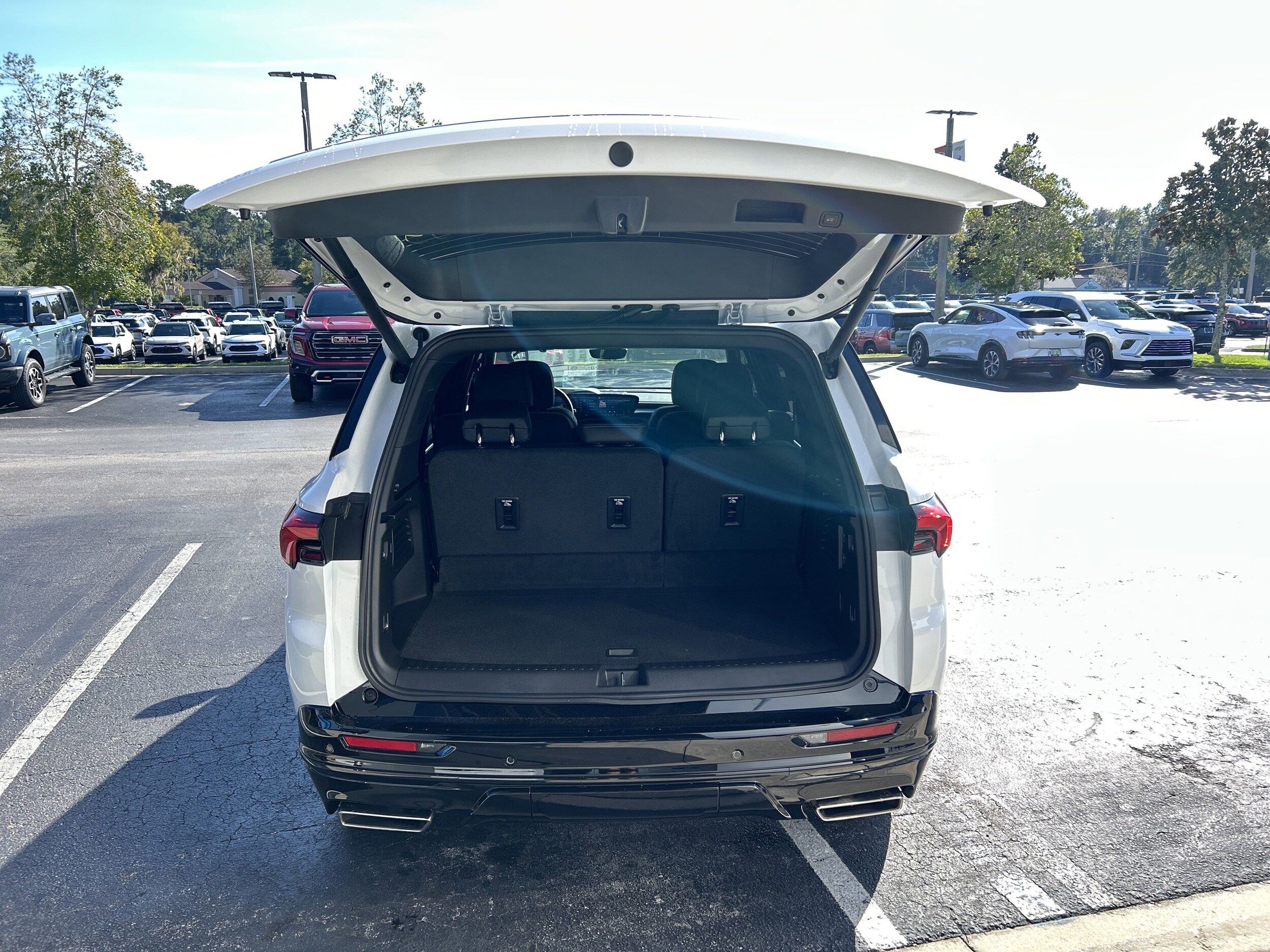 2026 Buick Enclave Sport Touring - Photo 9