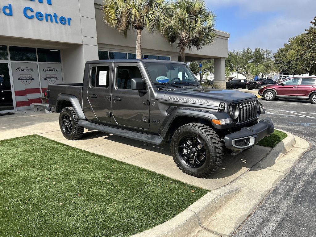 Used 2025 Jeep Gladiator High Tide