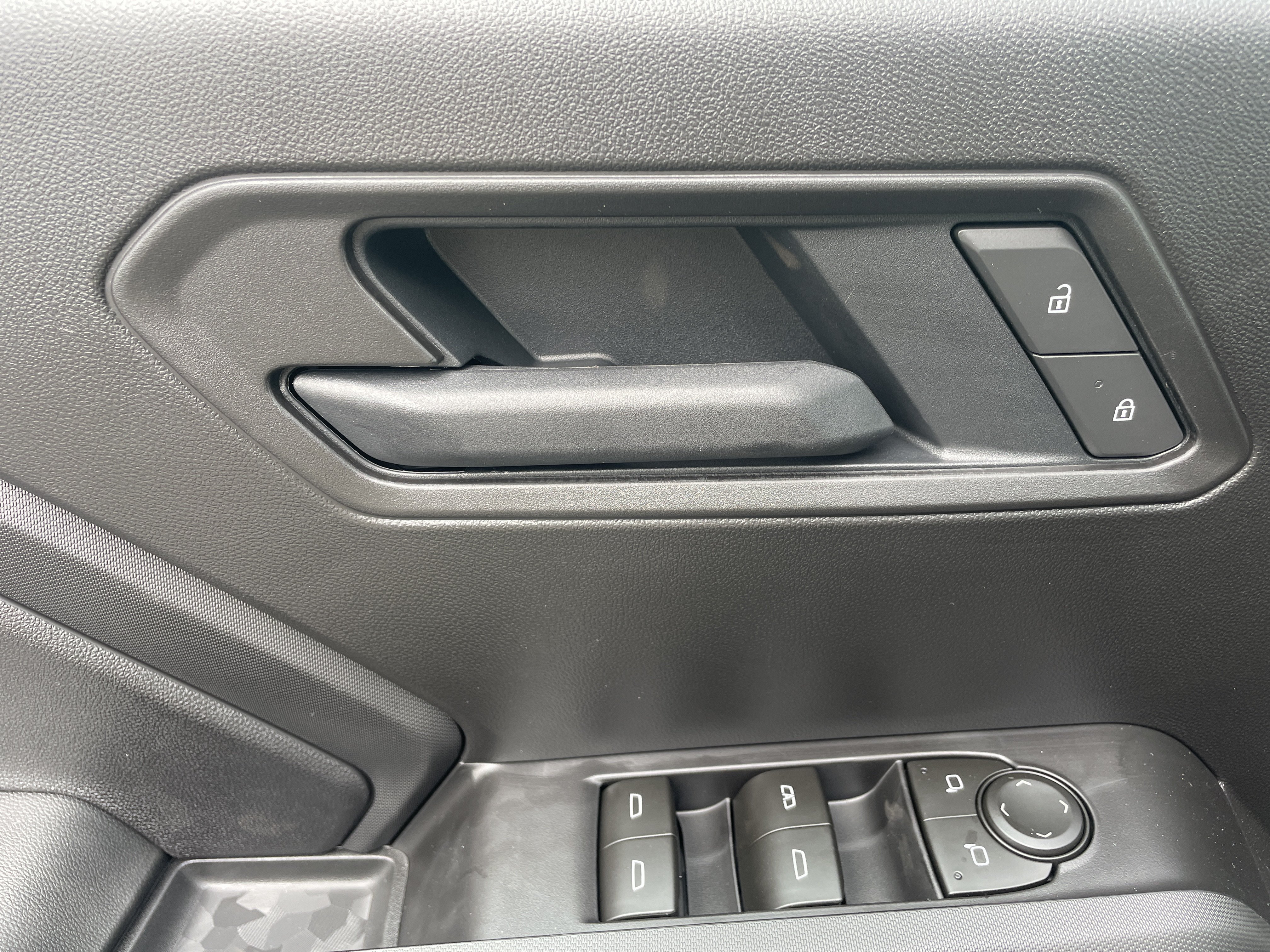 2026 Chevrolet Colorado Trail Boss - Photo 36