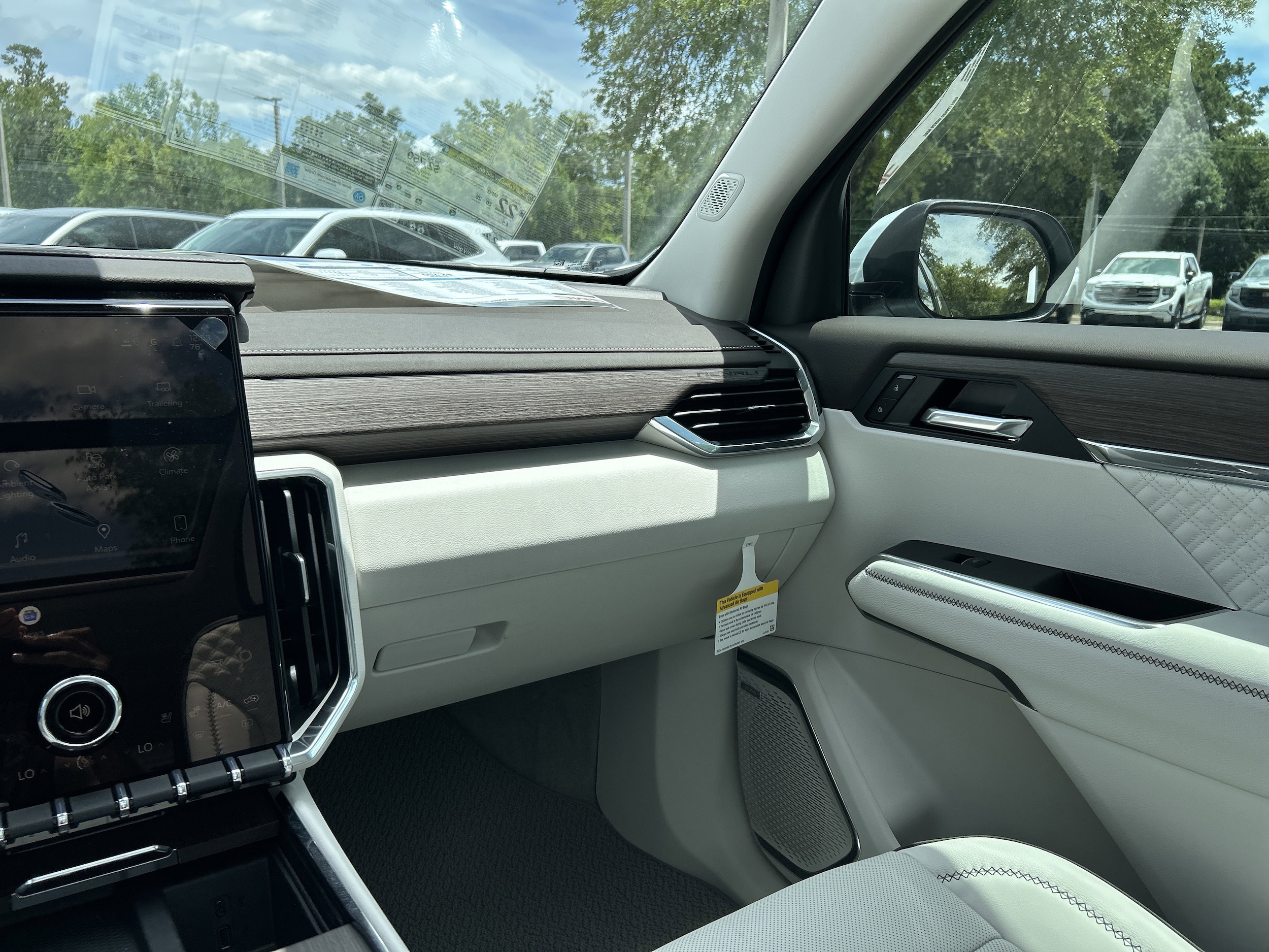 2026 GMC Acadia Denali - Photo 45
