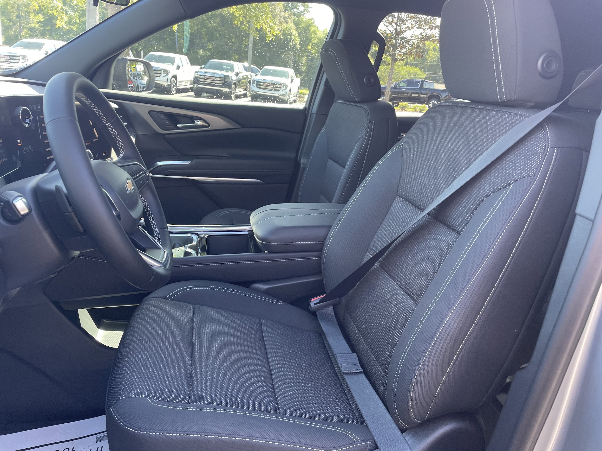 2026 Chevrolet Traverse LT - Photo 14