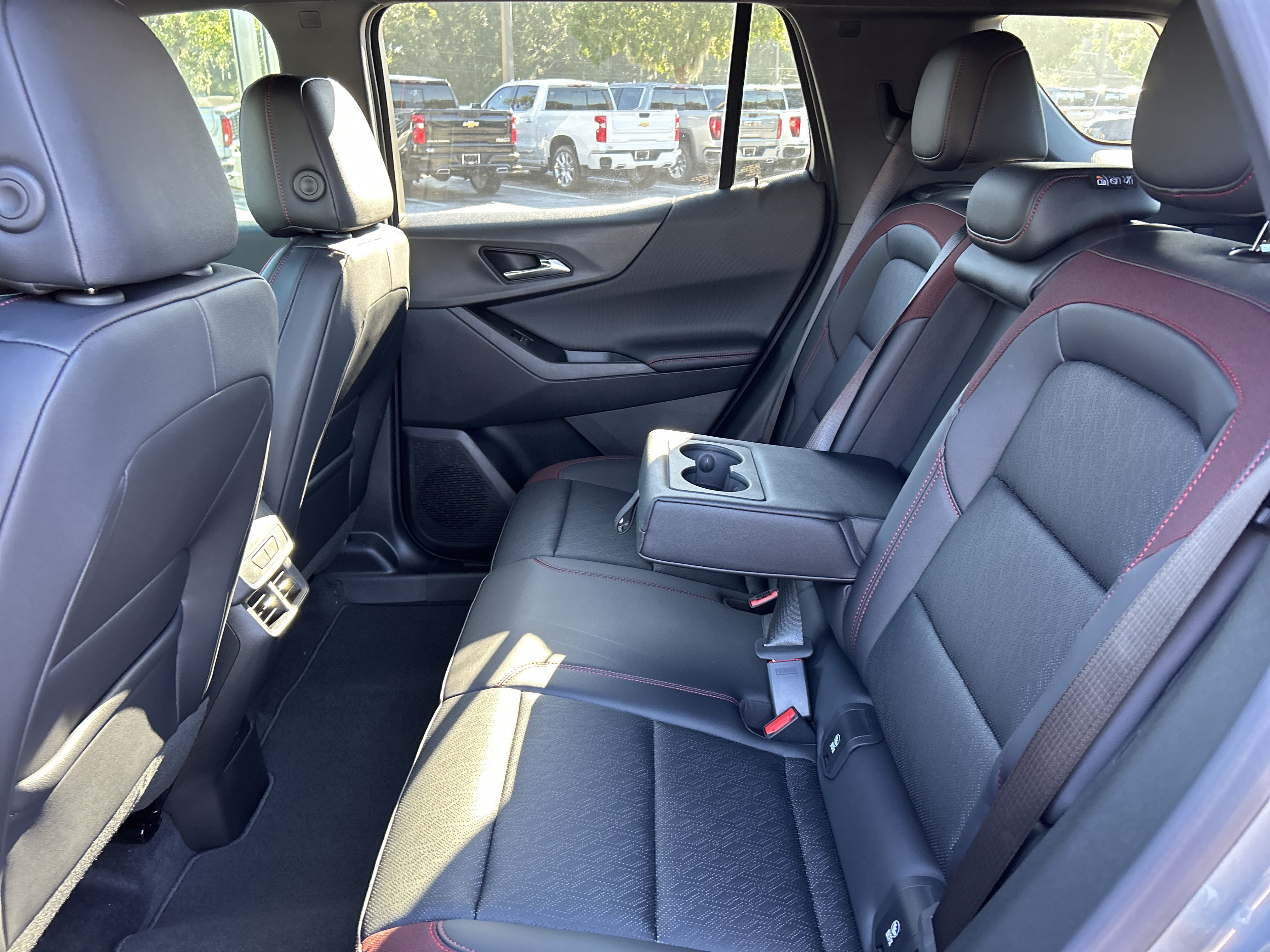 2027 Chevrolet Equinox RS - Photo 32