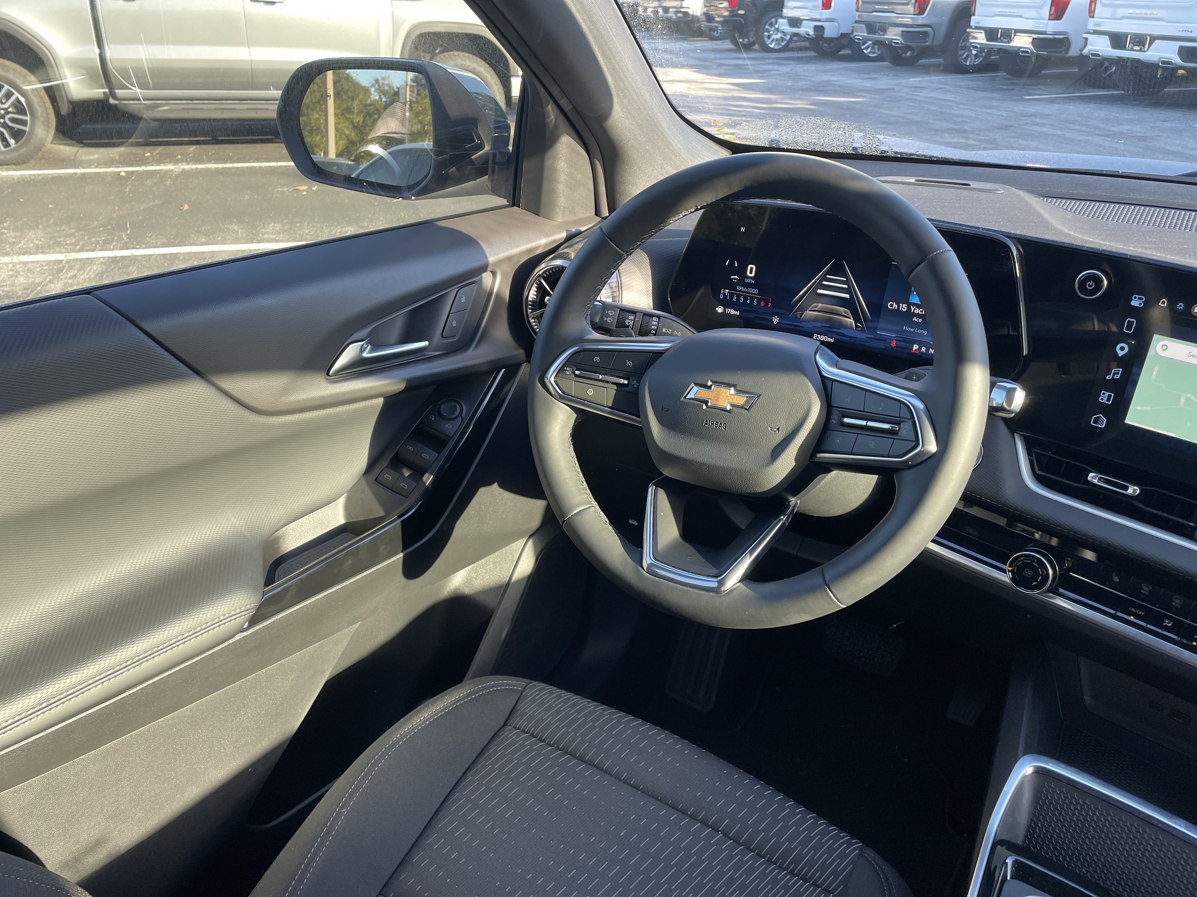 2027 Chevrolet Equinox LT - Photo 40