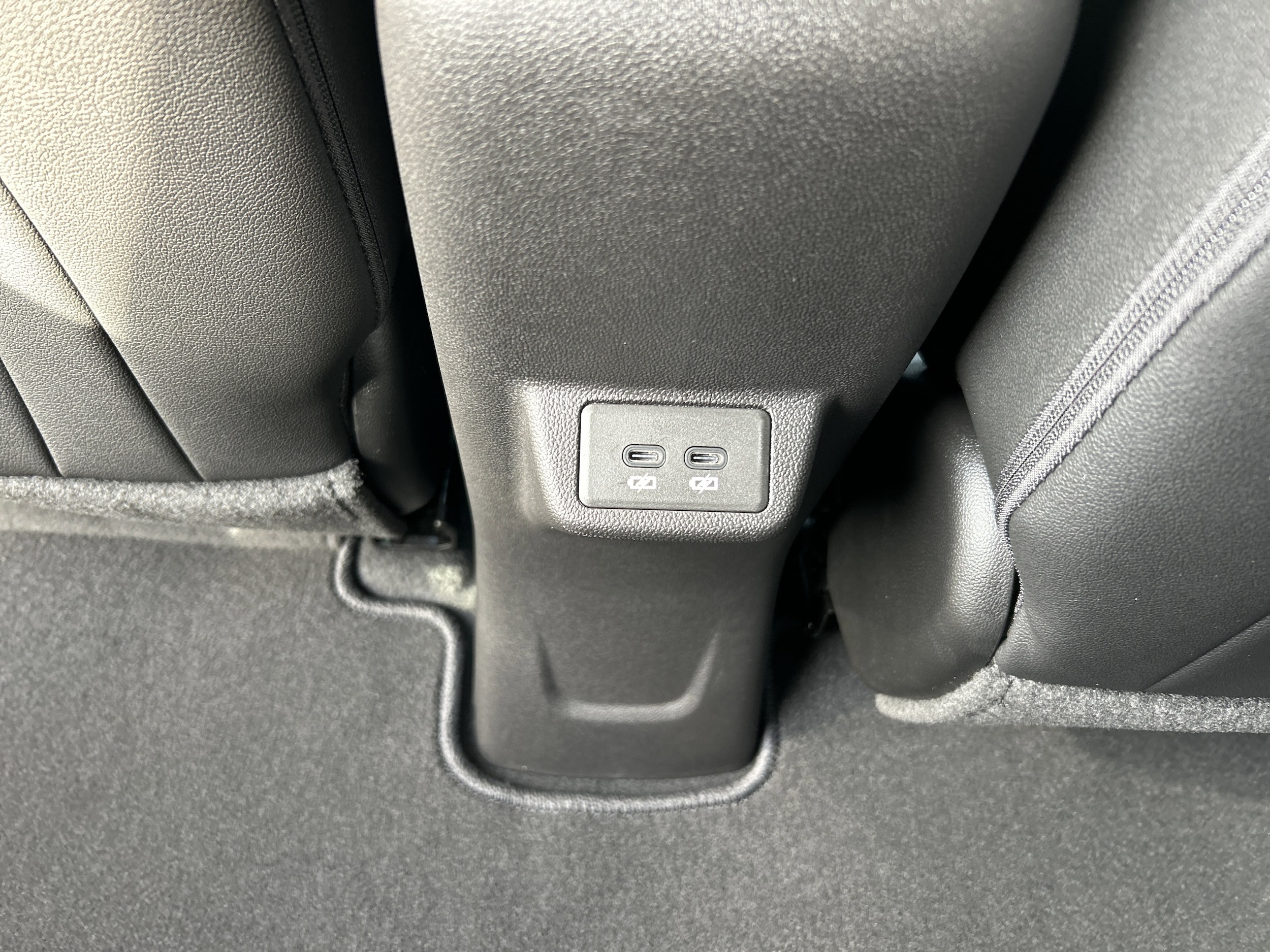 2027 Chevrolet Bolt RS - Photo 33