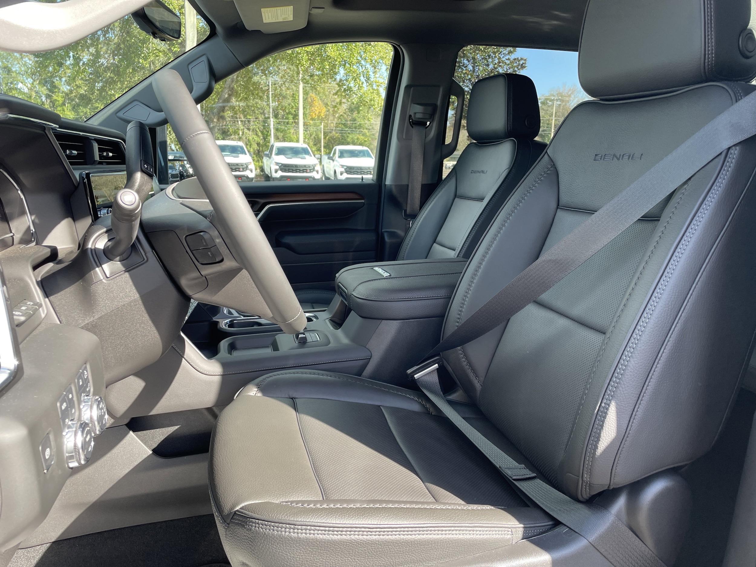 2025 GMC Sierra 2500HD Denali - Photo 14