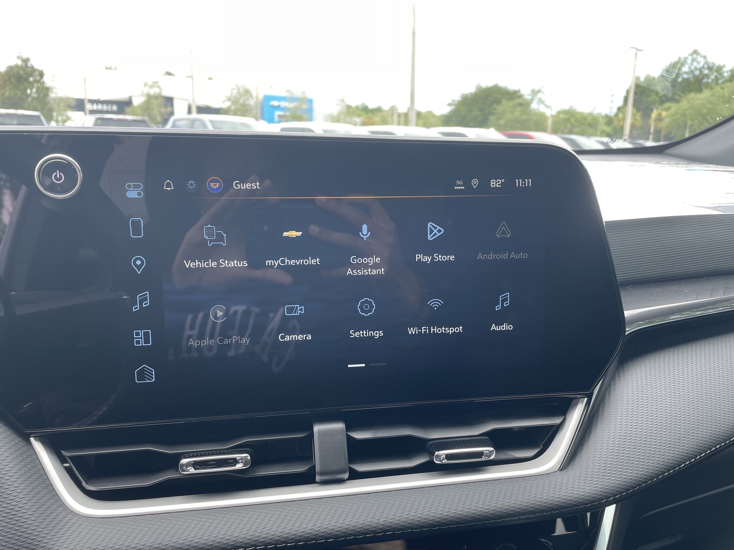 2027 Chevrolet Equinox LT - Photo 19