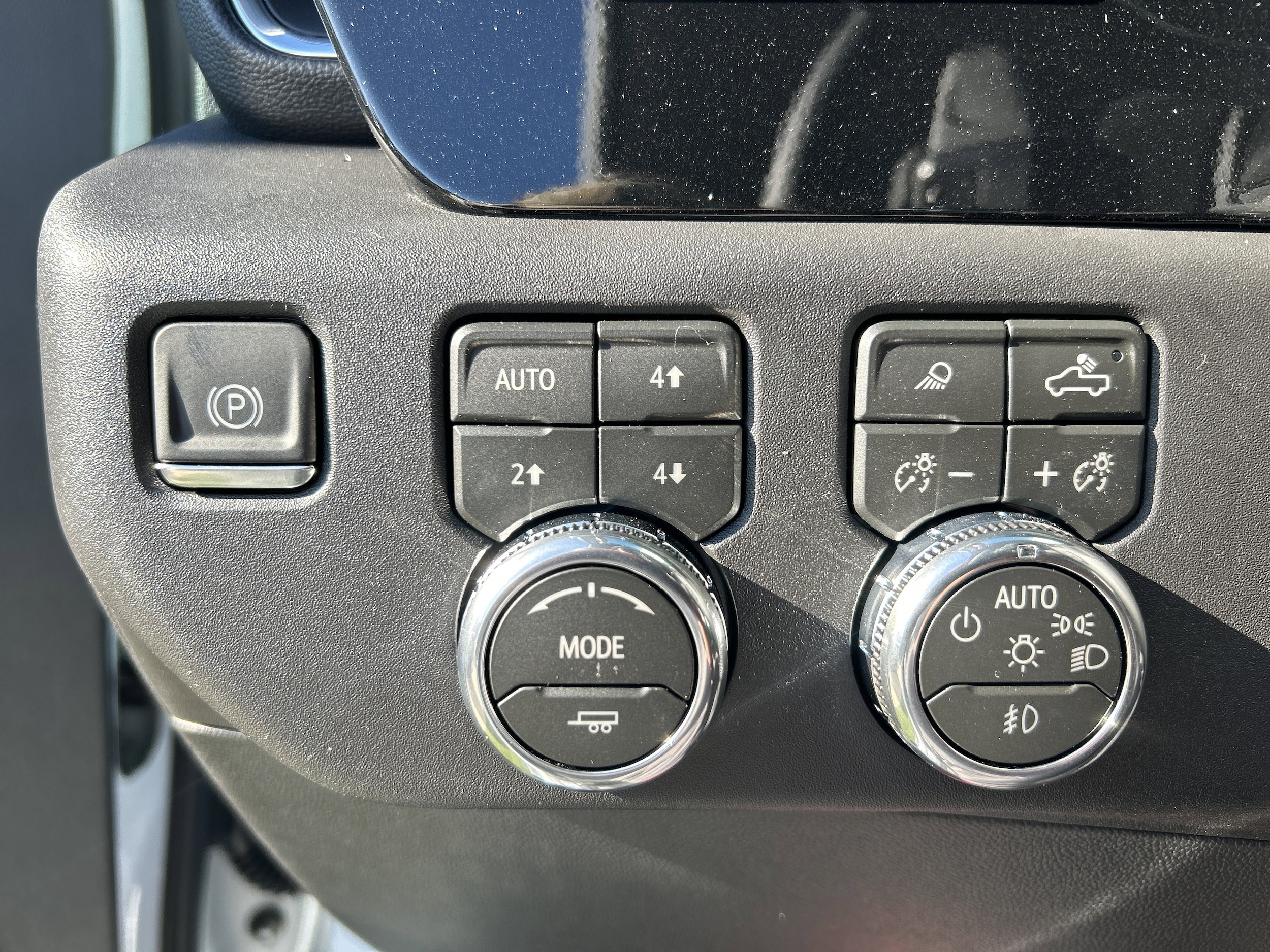 2026 GMC Sierra 1500 SLT - Photo 19