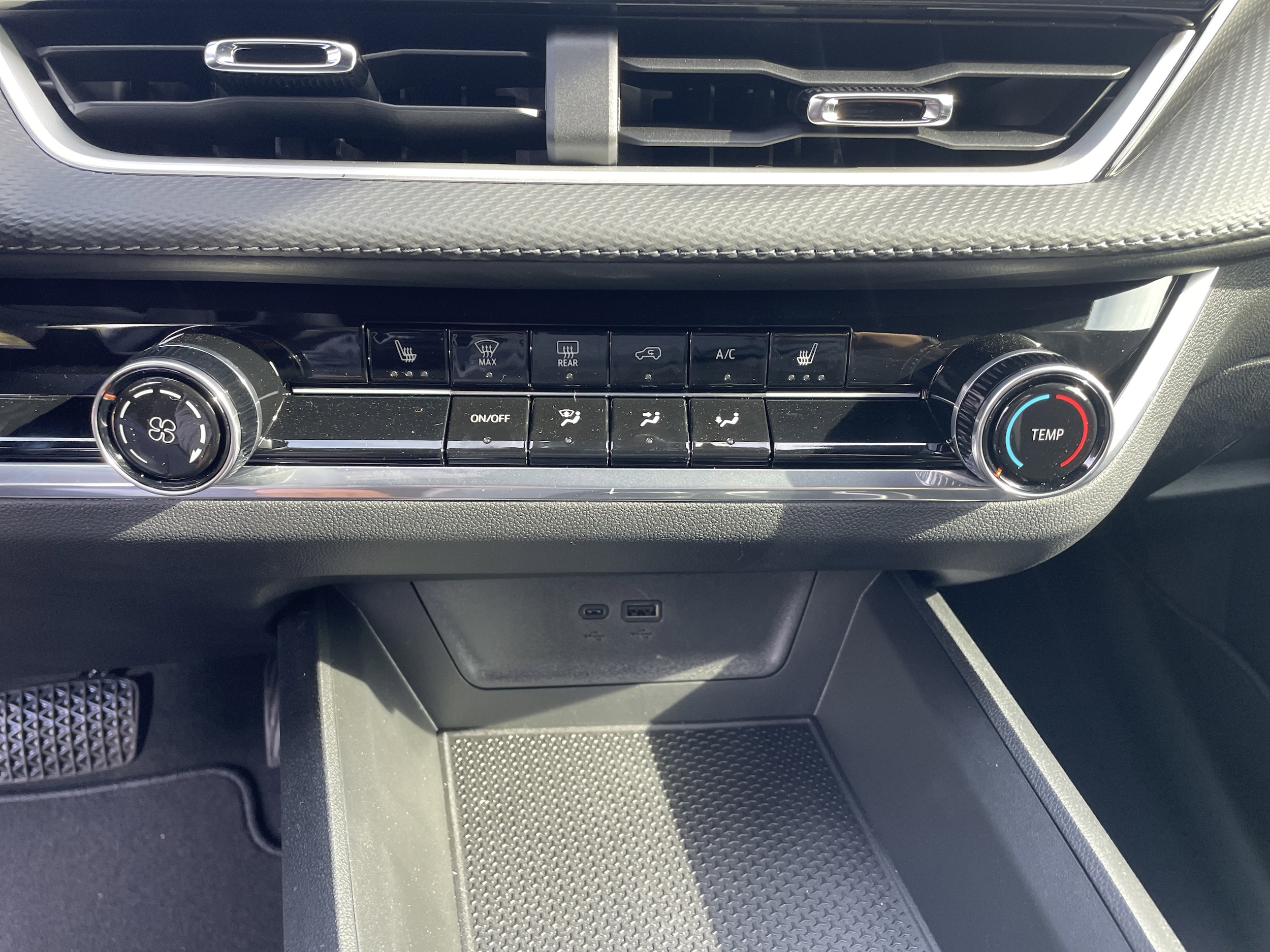 2026 Chevrolet Equinox LT - Photo 25