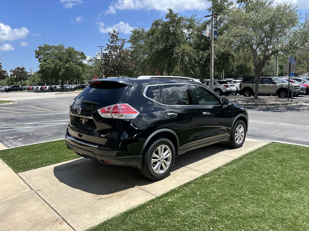 Used 2016 Nissan Rogue SV SUV