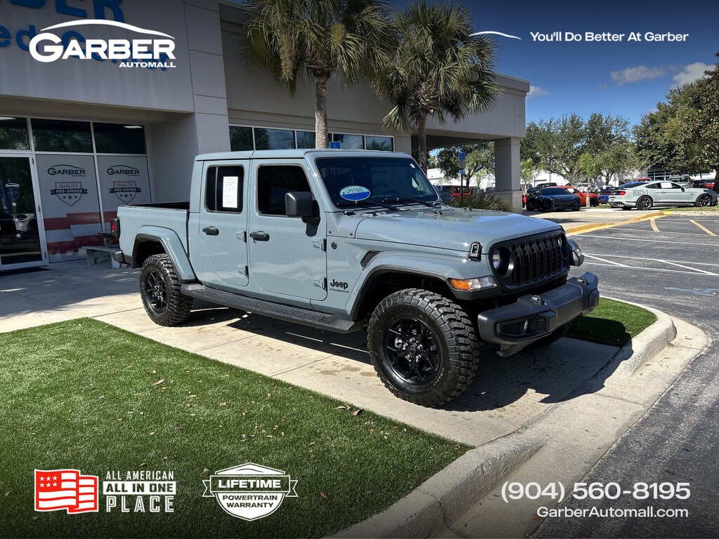 Used 2025 Jeep Gladiator Nighthawk Truck