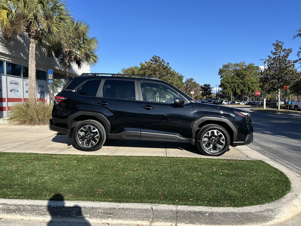 Used 2025 Subaru Forester Premium SUV