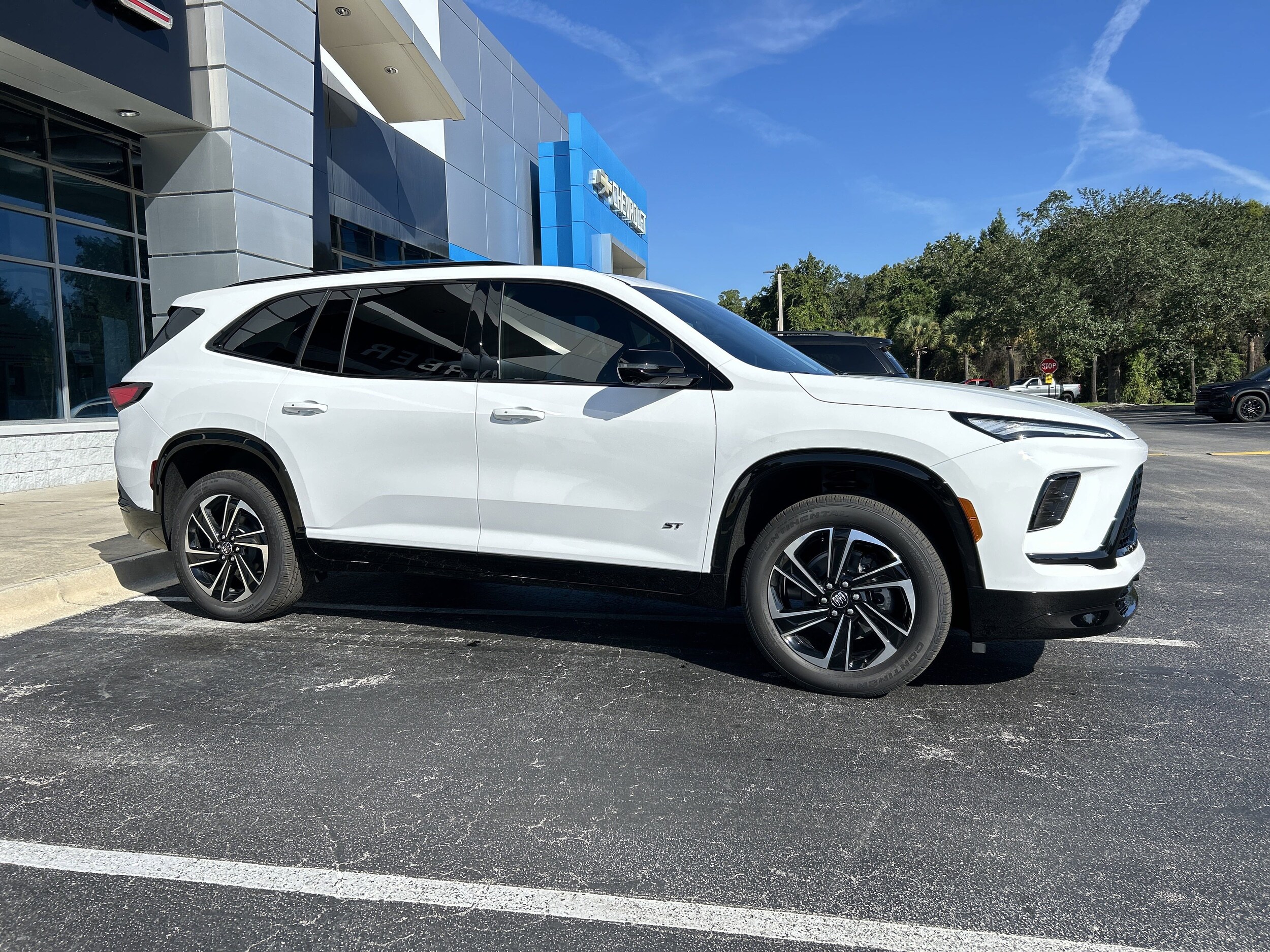 2026 Buick Enclave Sport Touring - Photo 17