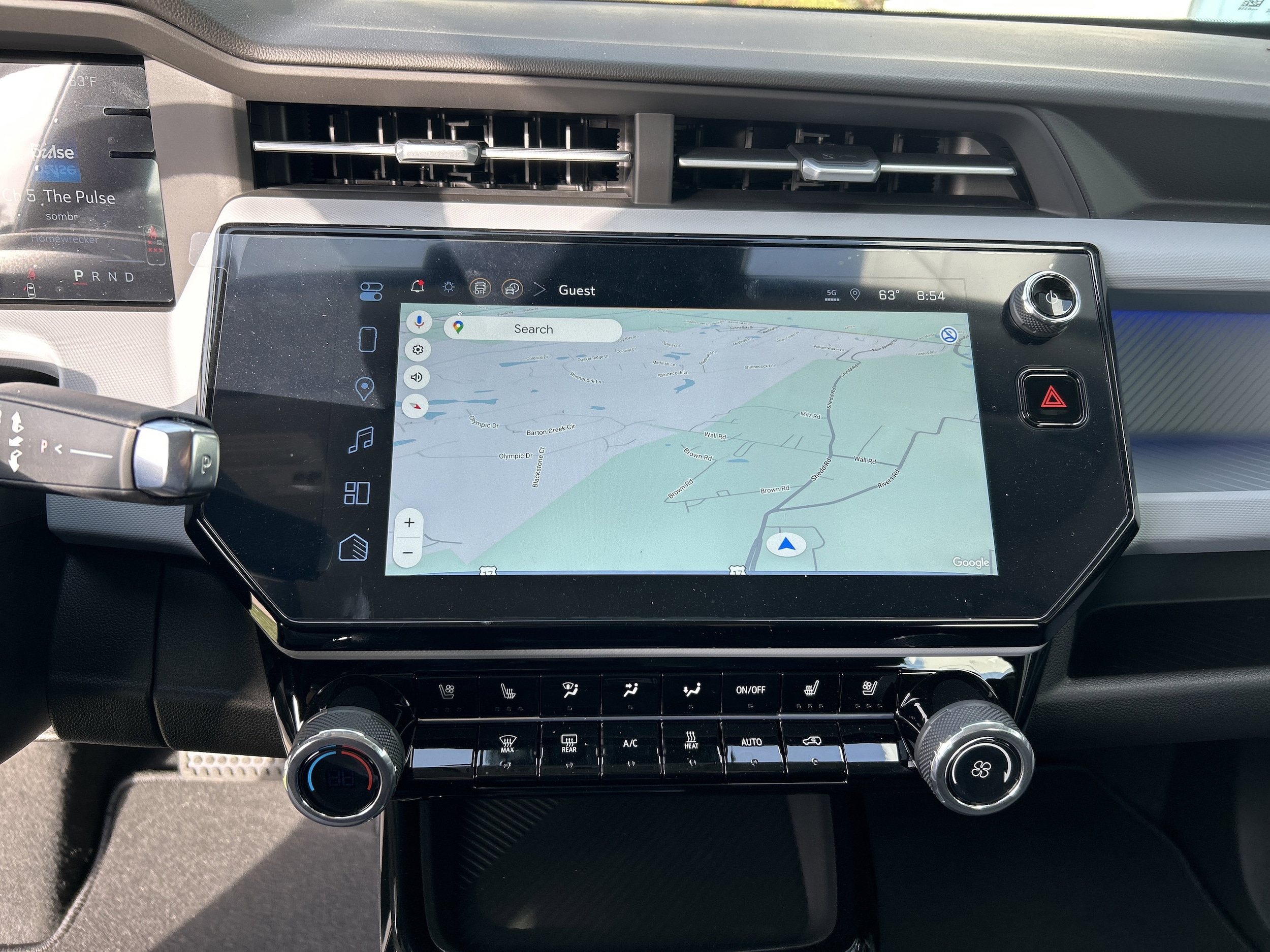 2027 Chevrolet Bolt RS - Photo 25