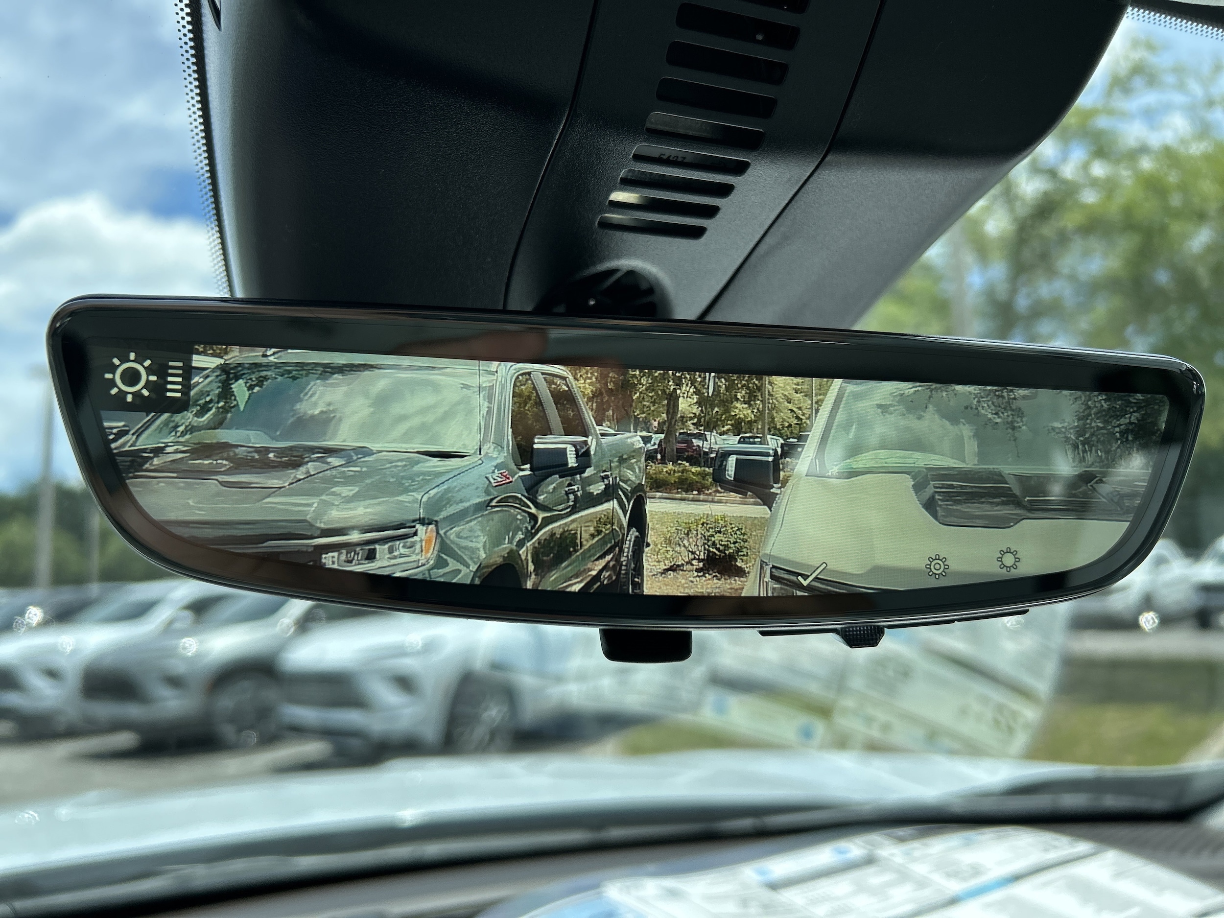 2026 GMC Acadia Denali - Photo 34