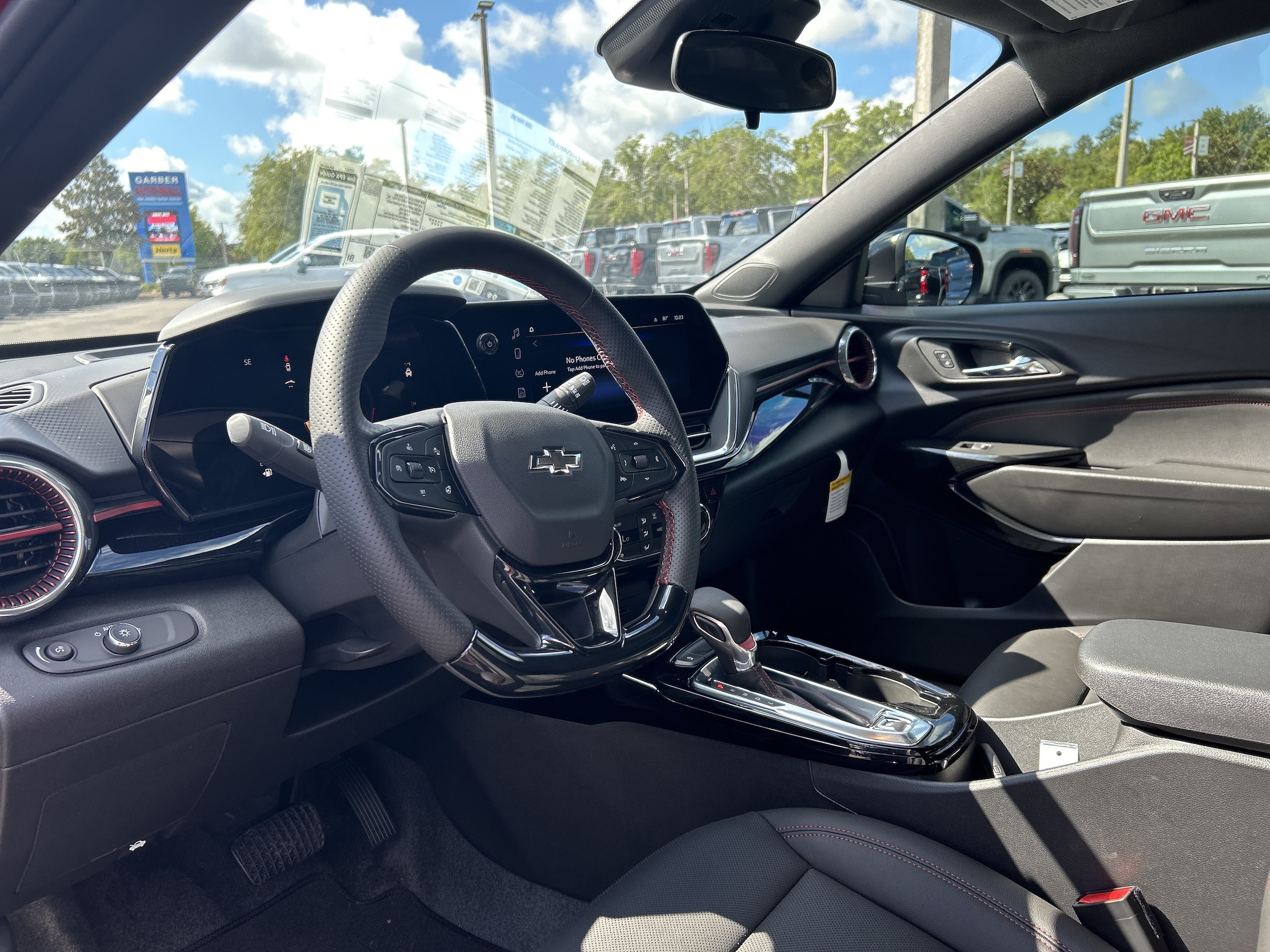 2026 Chevrolet Trax RS - Photo 15
