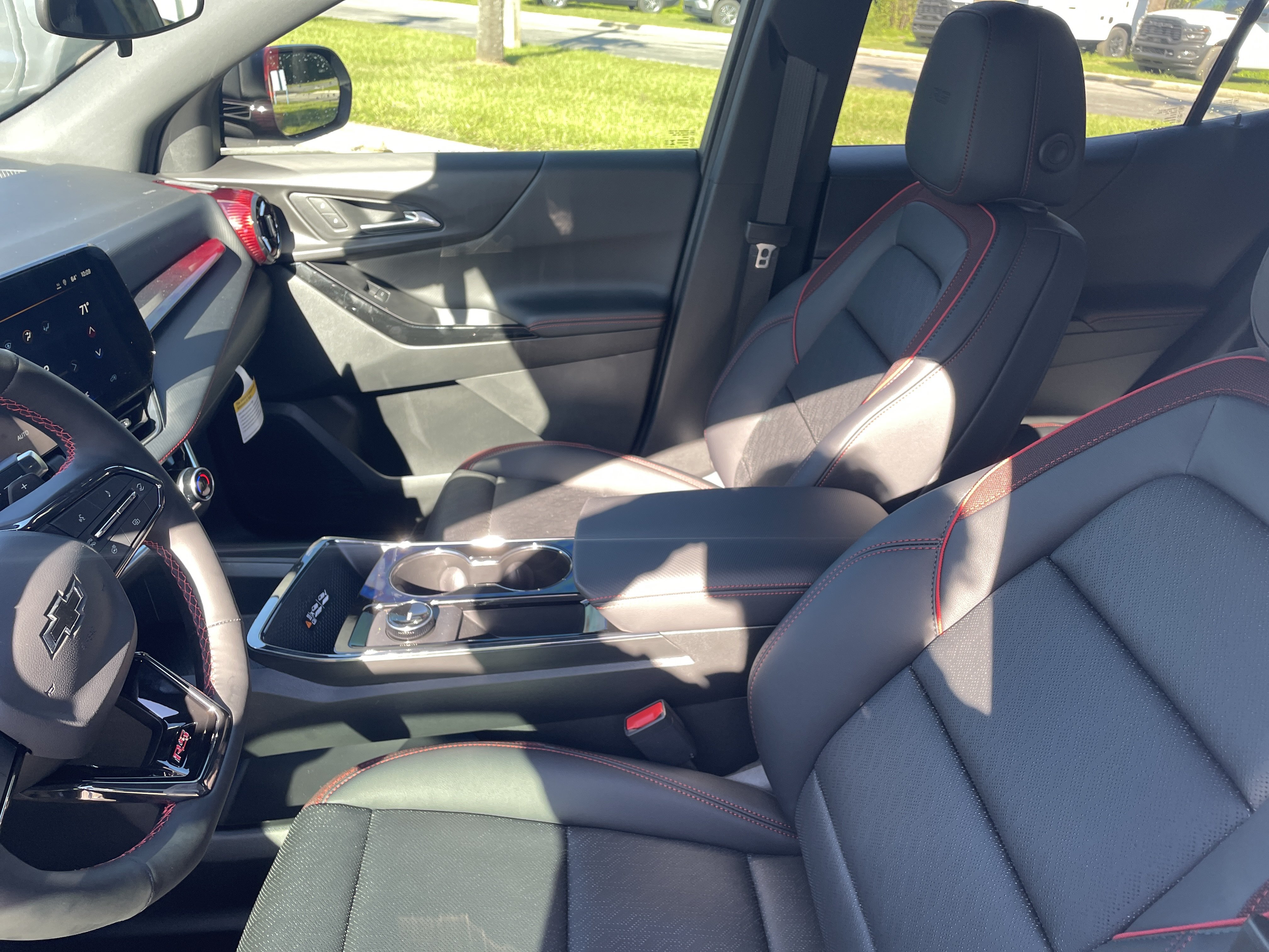 2027 Chevrolet Equinox RS - Photo 15