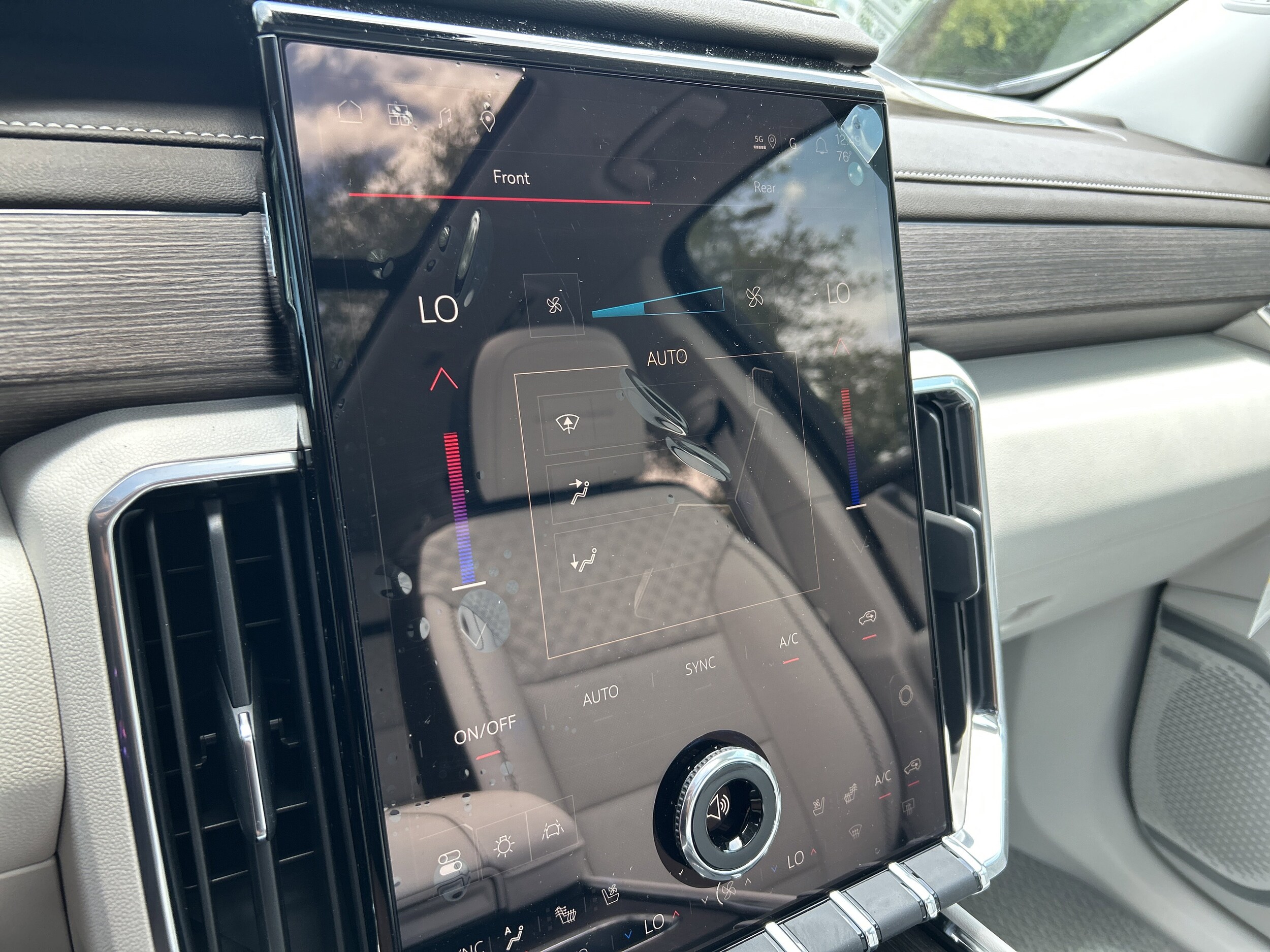 2026 GMC Acadia Denali - Photo 29