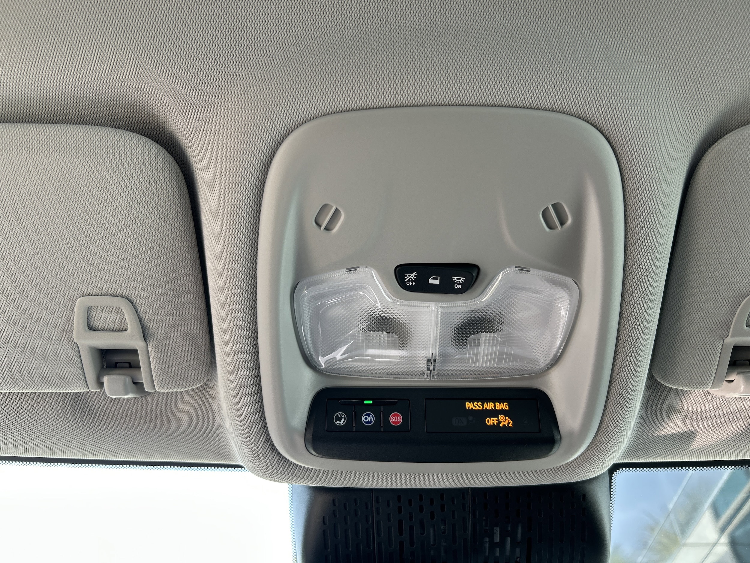 2027 Chevrolet Bolt RS - Photo 31