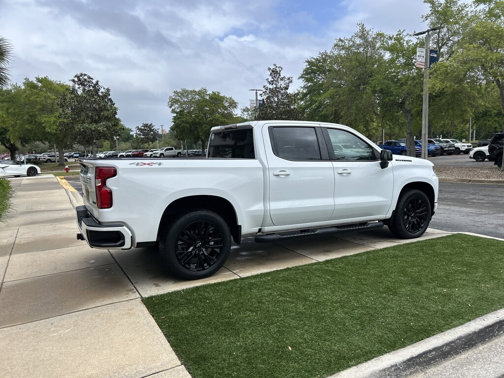 Used 2021 Chevrolet Silverado 1500 RST Truck