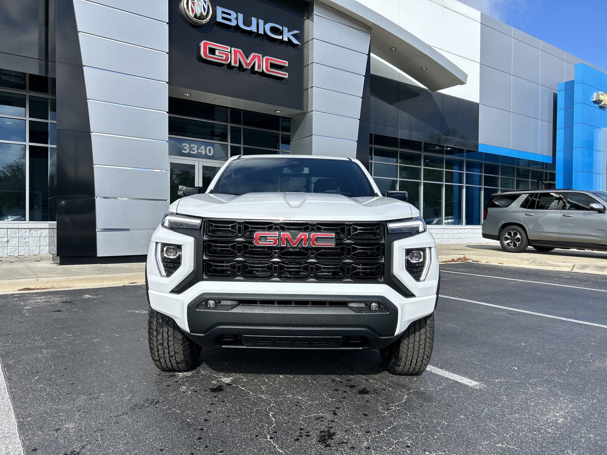 2025 Gmc Canyon Elevation photo 3