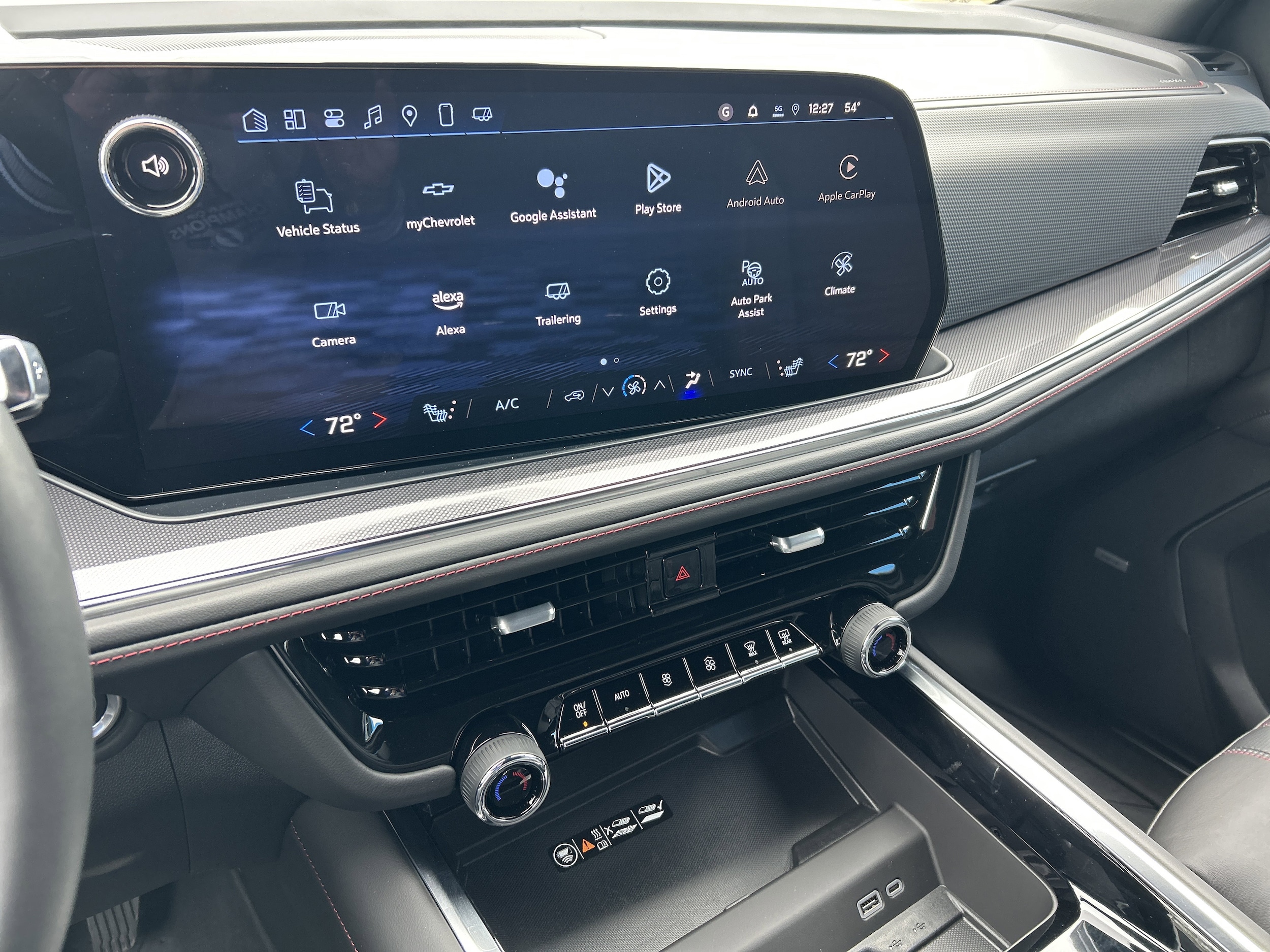 2025 Chevrolet Suburban RST - Photo 41