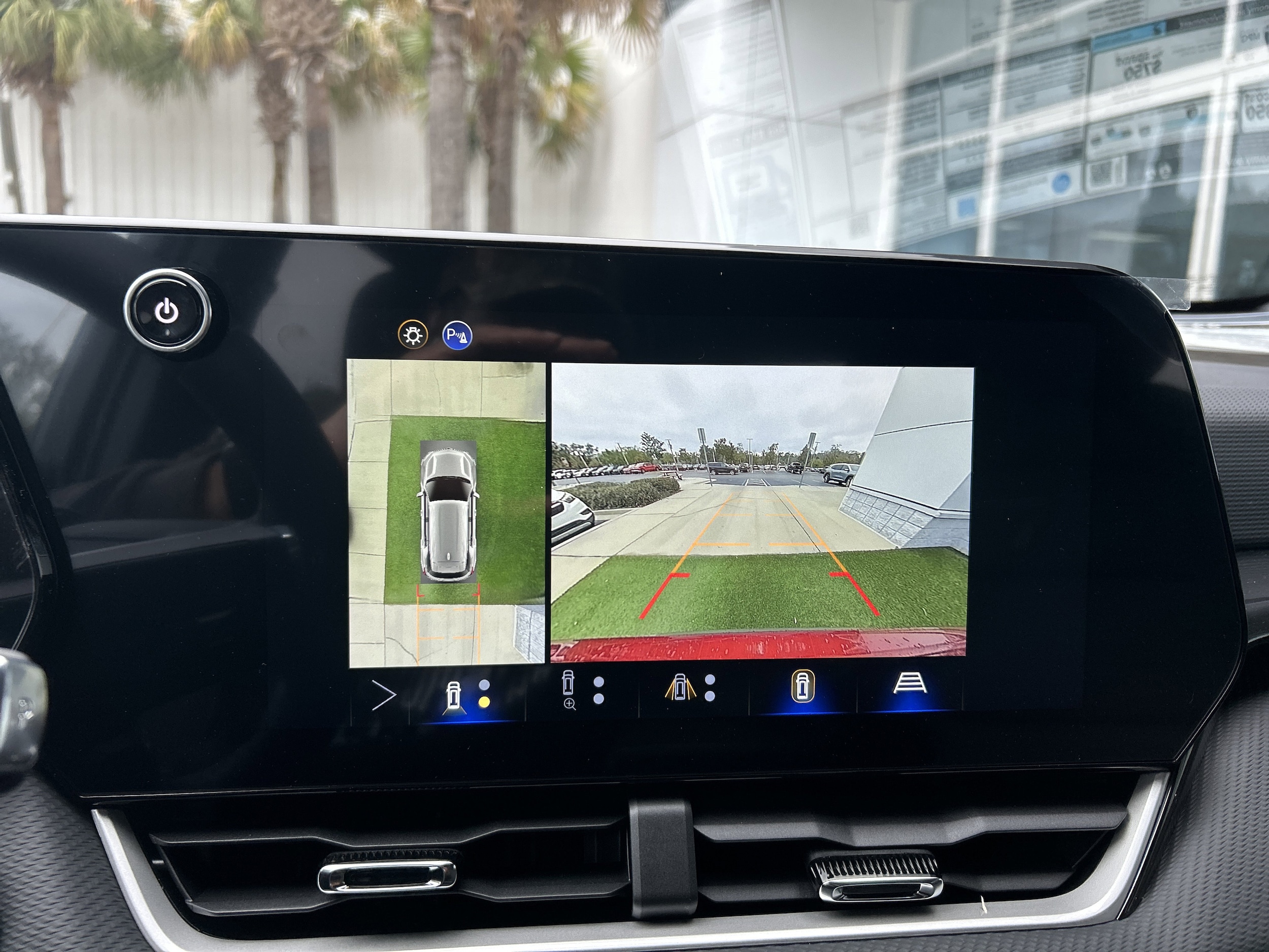 2026 Chevrolet Equinox LT - Photo 26