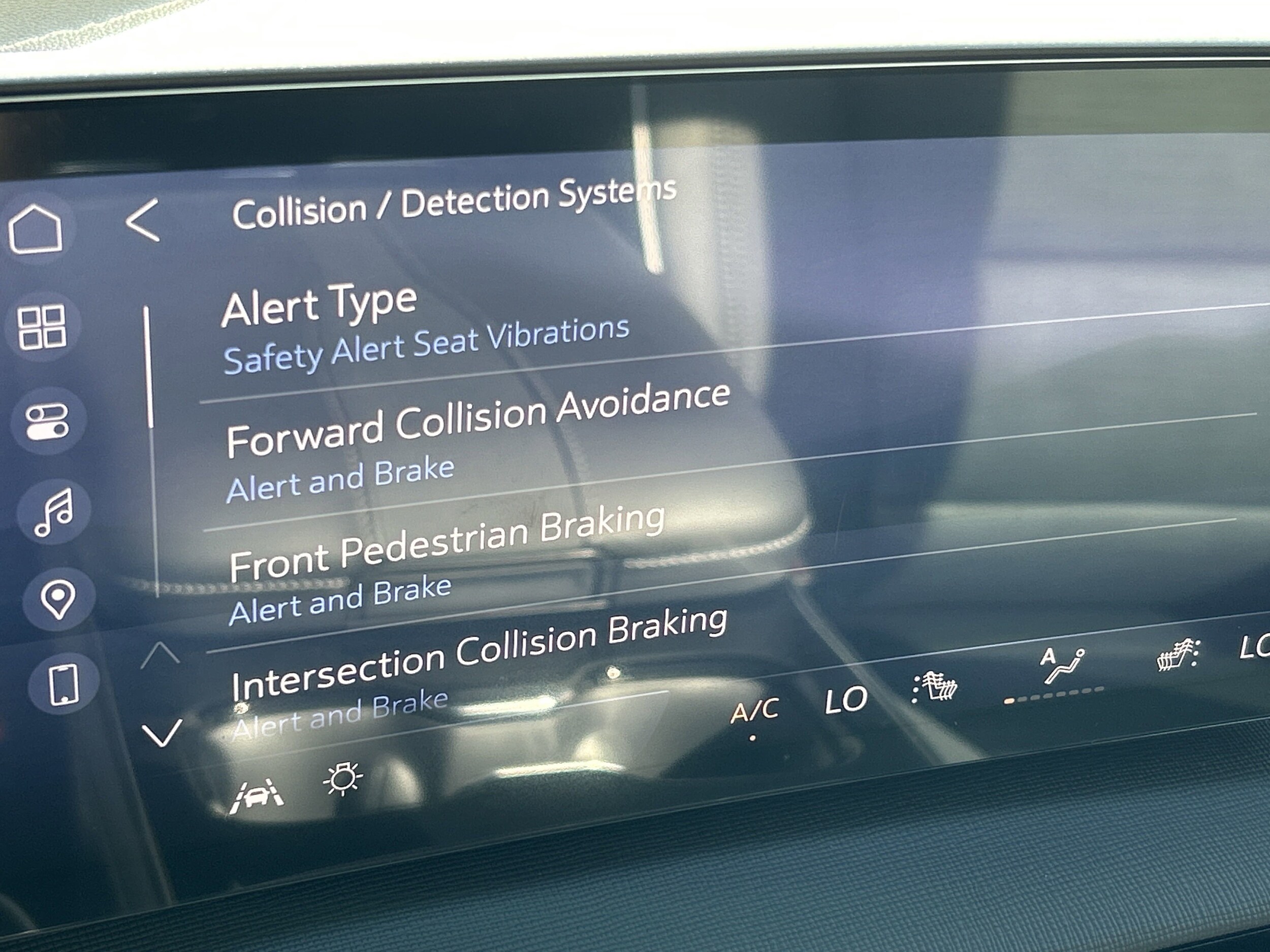 2026 Buick Enclave Sport Touring - Photo 38