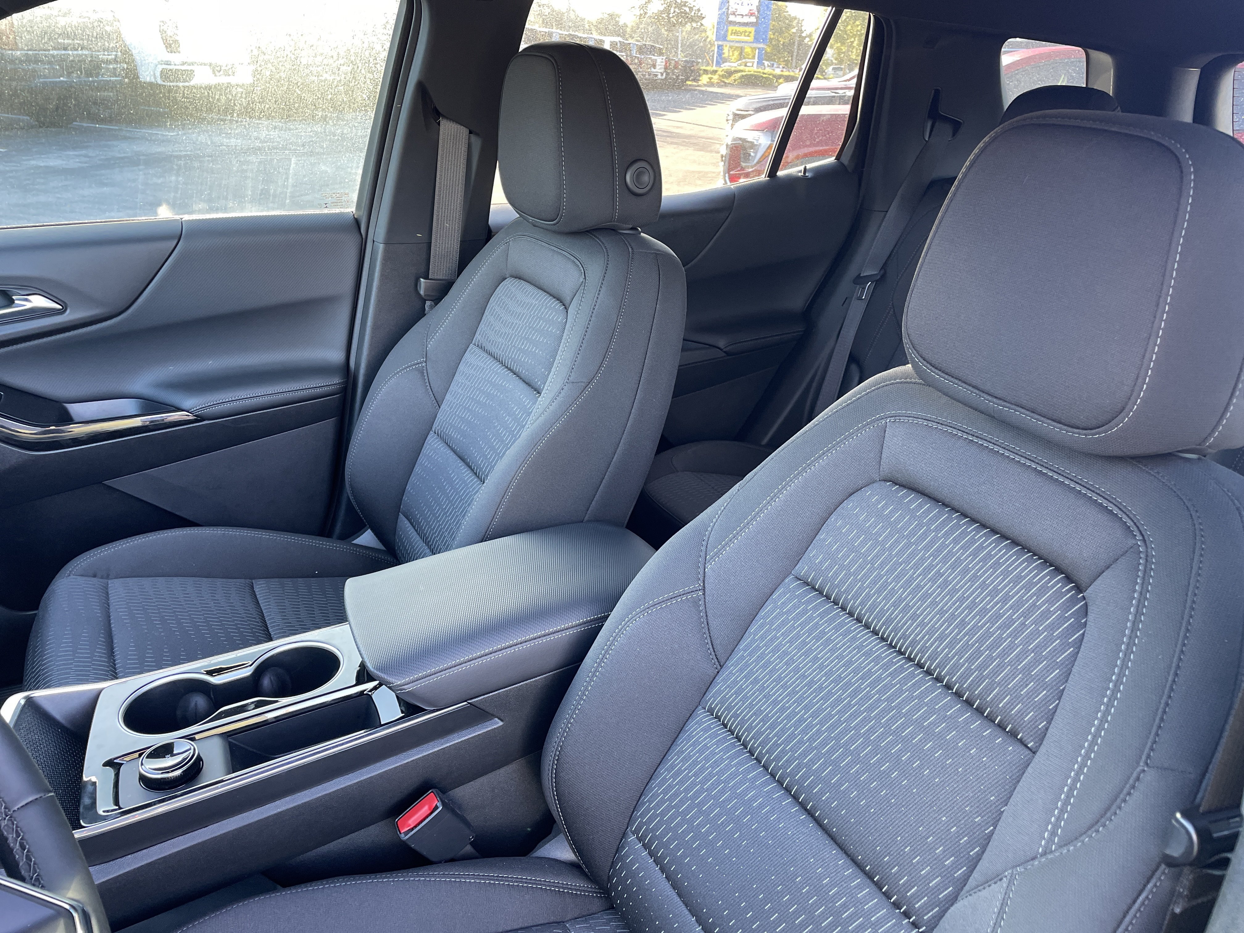 2027 Chevrolet Equinox LT - Photo 15